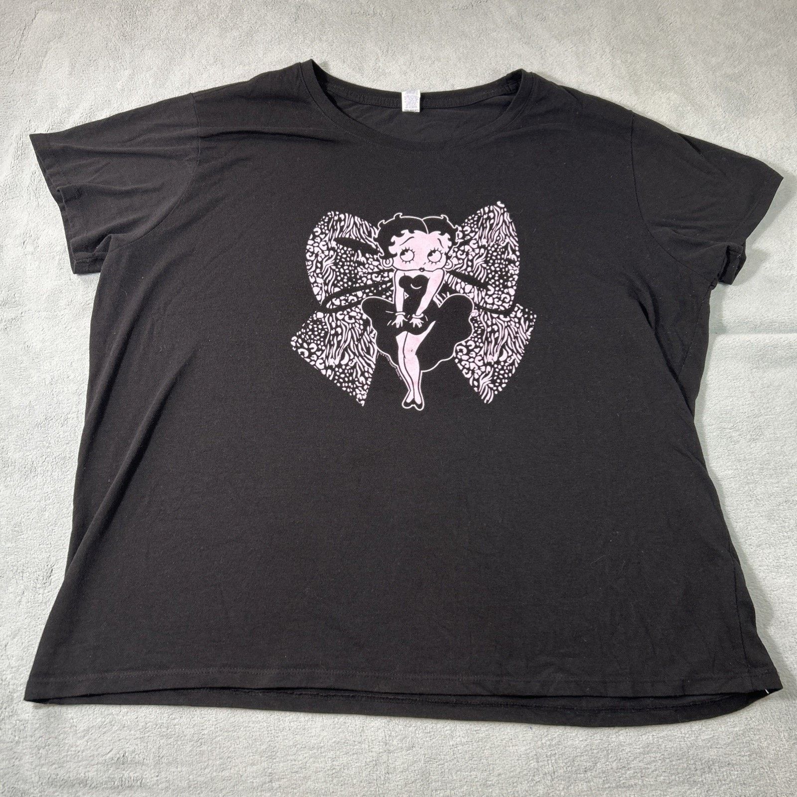 Gildan Betty Boop Shirt Womens 3XL Pink Ribbon Hands on Knee 2024 Size 3XL / US 20-22 - 1 Thumbnail