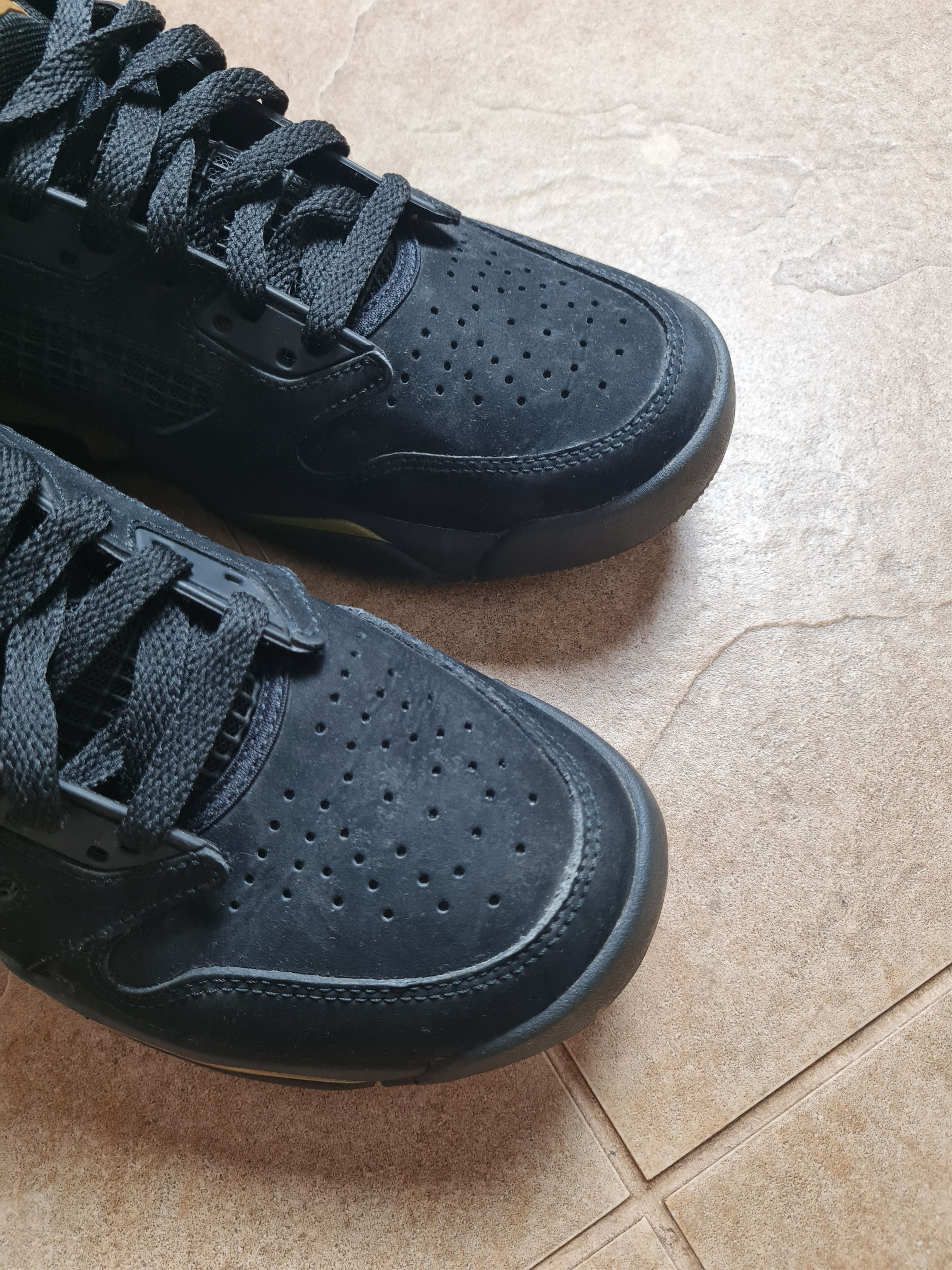 Nike Nike Air Jordan Mars 270 Mens Black/Gold CD7070-007 SZ US7 Size US 7 / EU 40 - 10 Thumbnail
