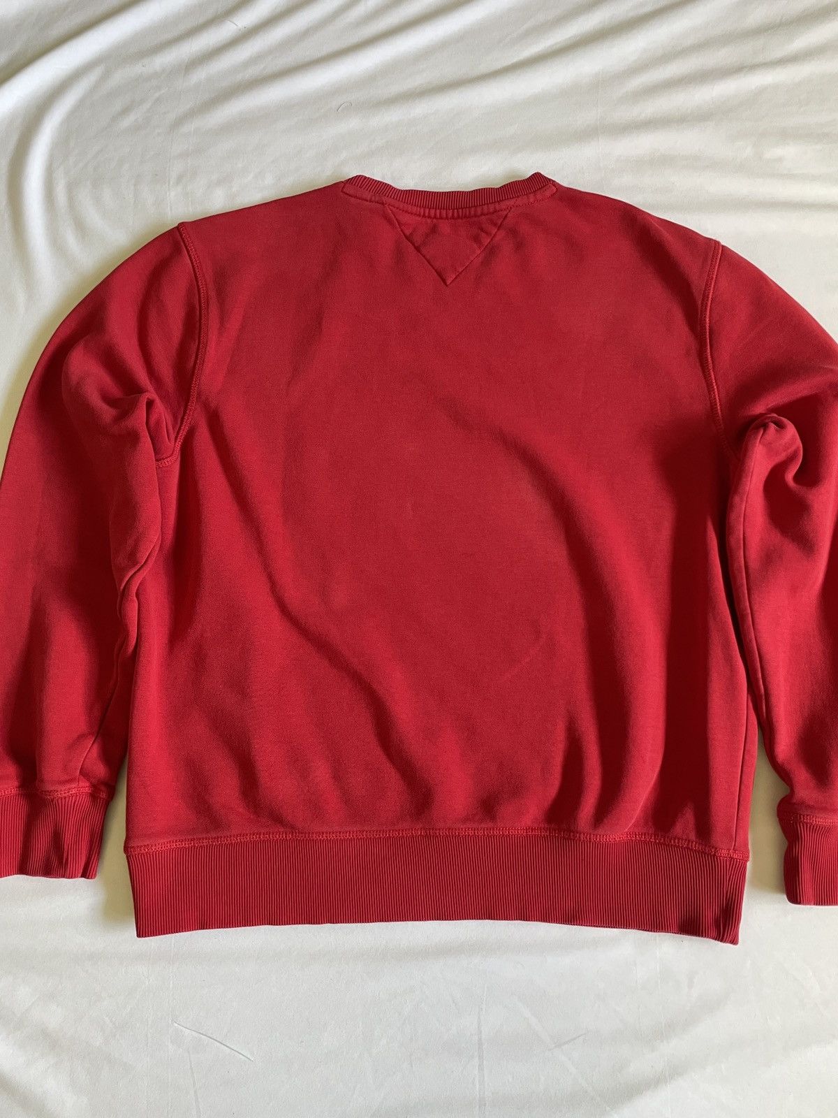 Tommy Hilfiger Vintage Tommy Hilfiger Red Crew Neck Pullover – Men’s Large Size US L / EU 52-54 / 3 - 5 Thumbnail