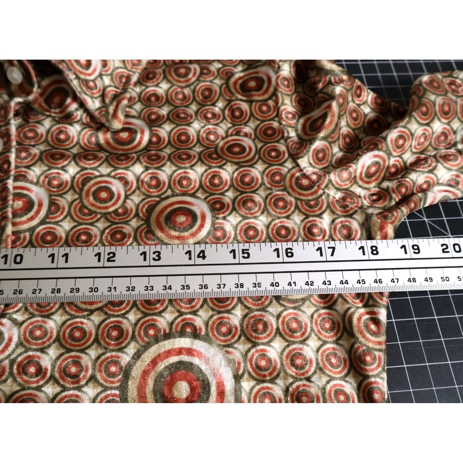 Velour VINTAGE Women's Velour Shirt Geometric Pattern 70s Hippie Boho VTG Medium Brown Long Sleeve Button-Up Casual Fall Spring Winter Mens? Size M / US 6-8 / IT 42-44 - 5 Thumbnail