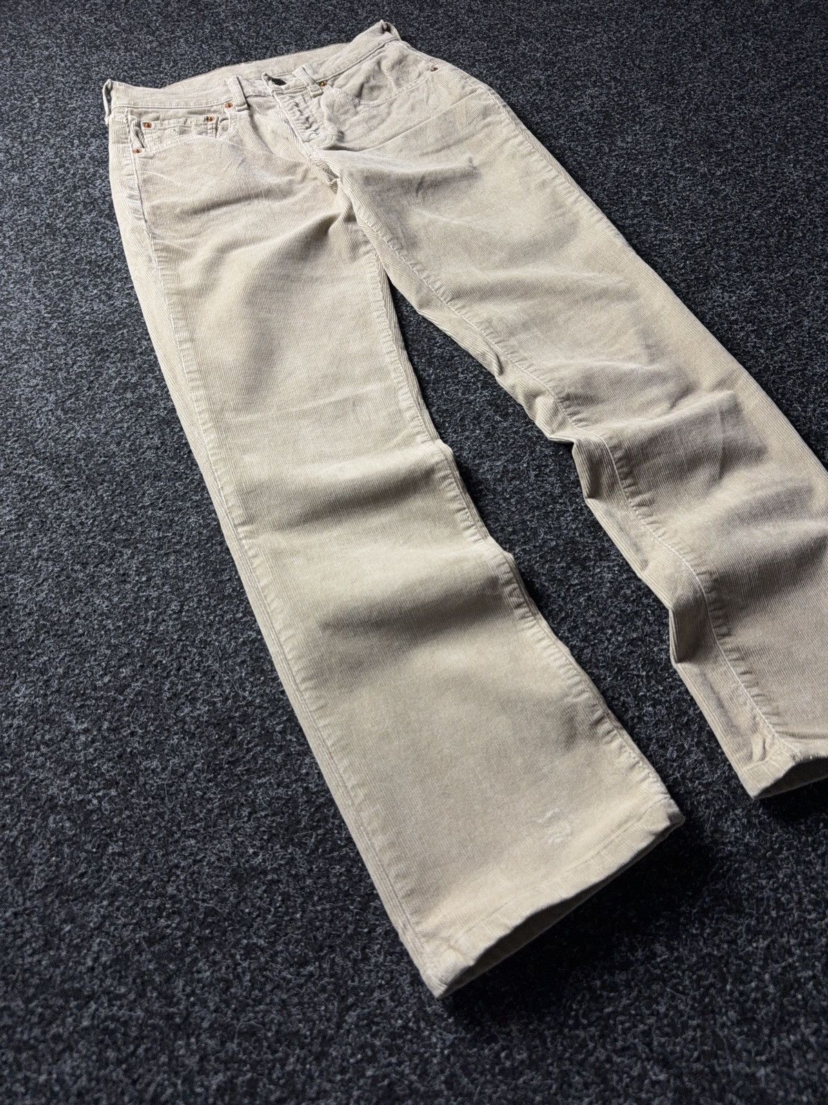 Levi's Vintage Clothing Retro Levi’s 595 Western Beige Corduroy Pants Made in Italy Size 27" / US 4 / IT 40 - 2 Thumbnail