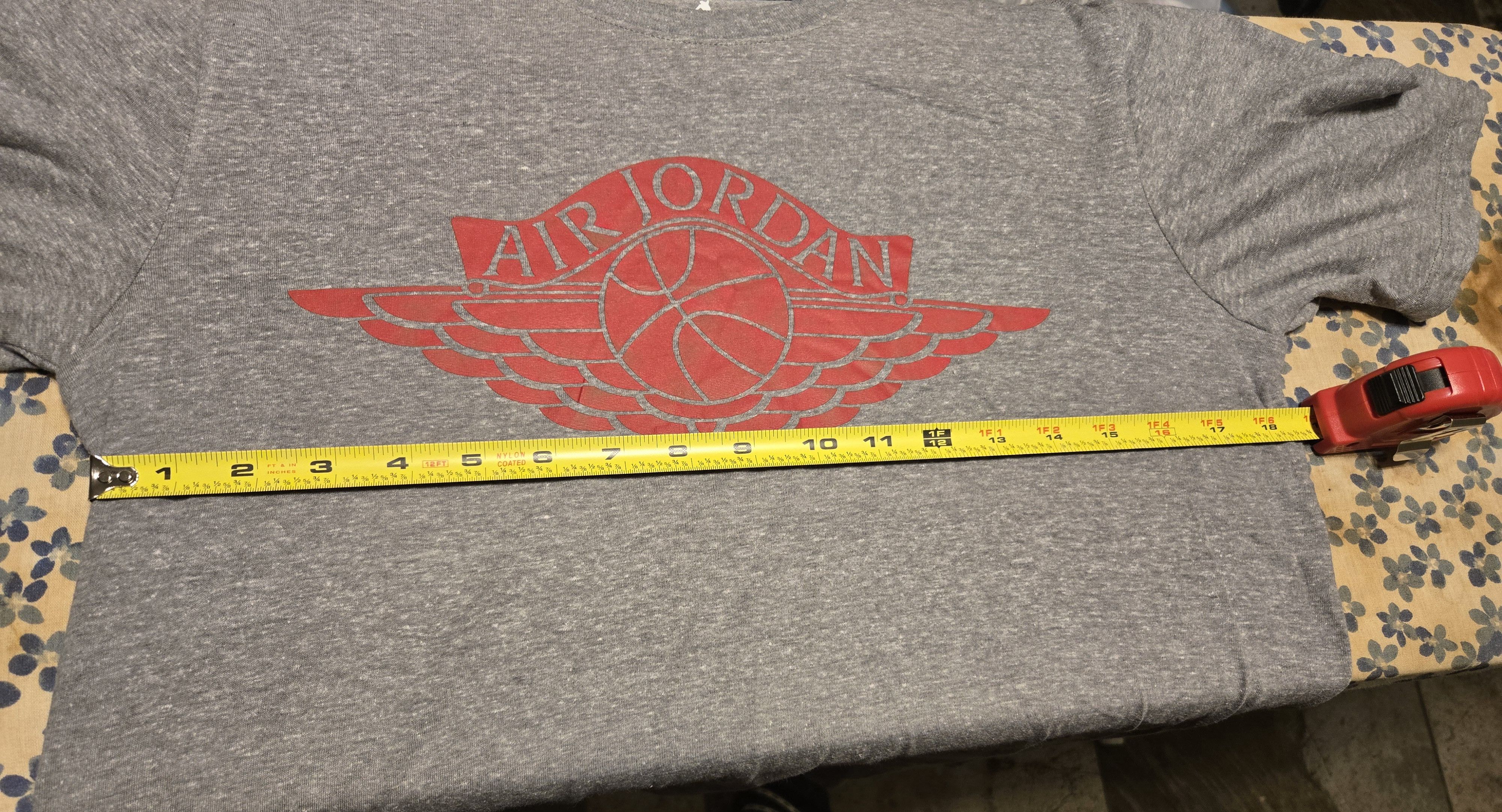 Nike Air Jordan Tee Size US M / EU 48-50 / 2 - 6 Thumbnail