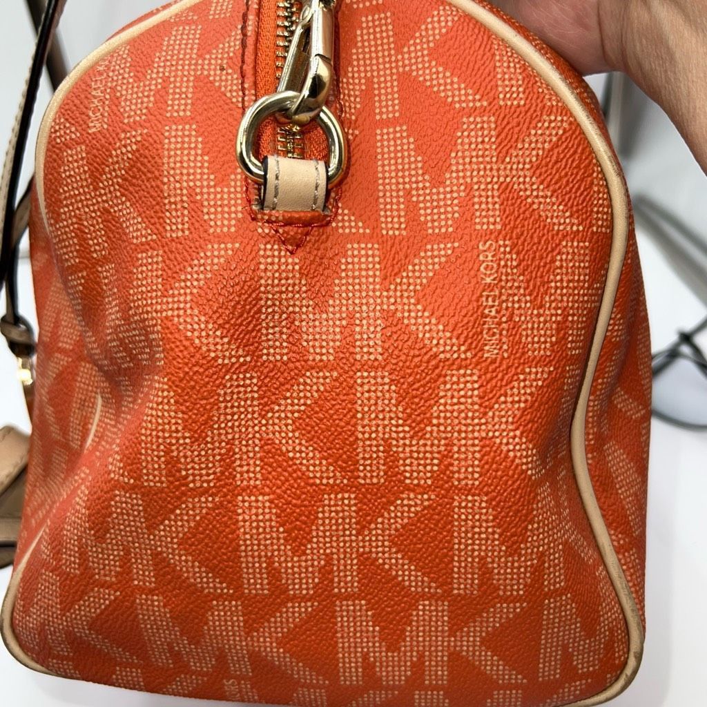 Michael Kors Michael Kors Orange Logo Top Handle Bag/Crossbody Bag and Wa Size ONE SIZE - 3 Thumbnail