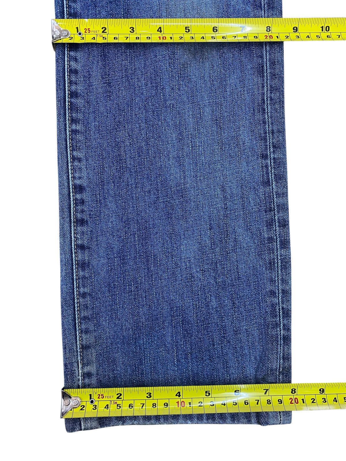 Uniqlo Uniqlo Faded Wash Ripped Style Straight Leg Jeans Size US 32 / EU 48 - 9 Thumbnail