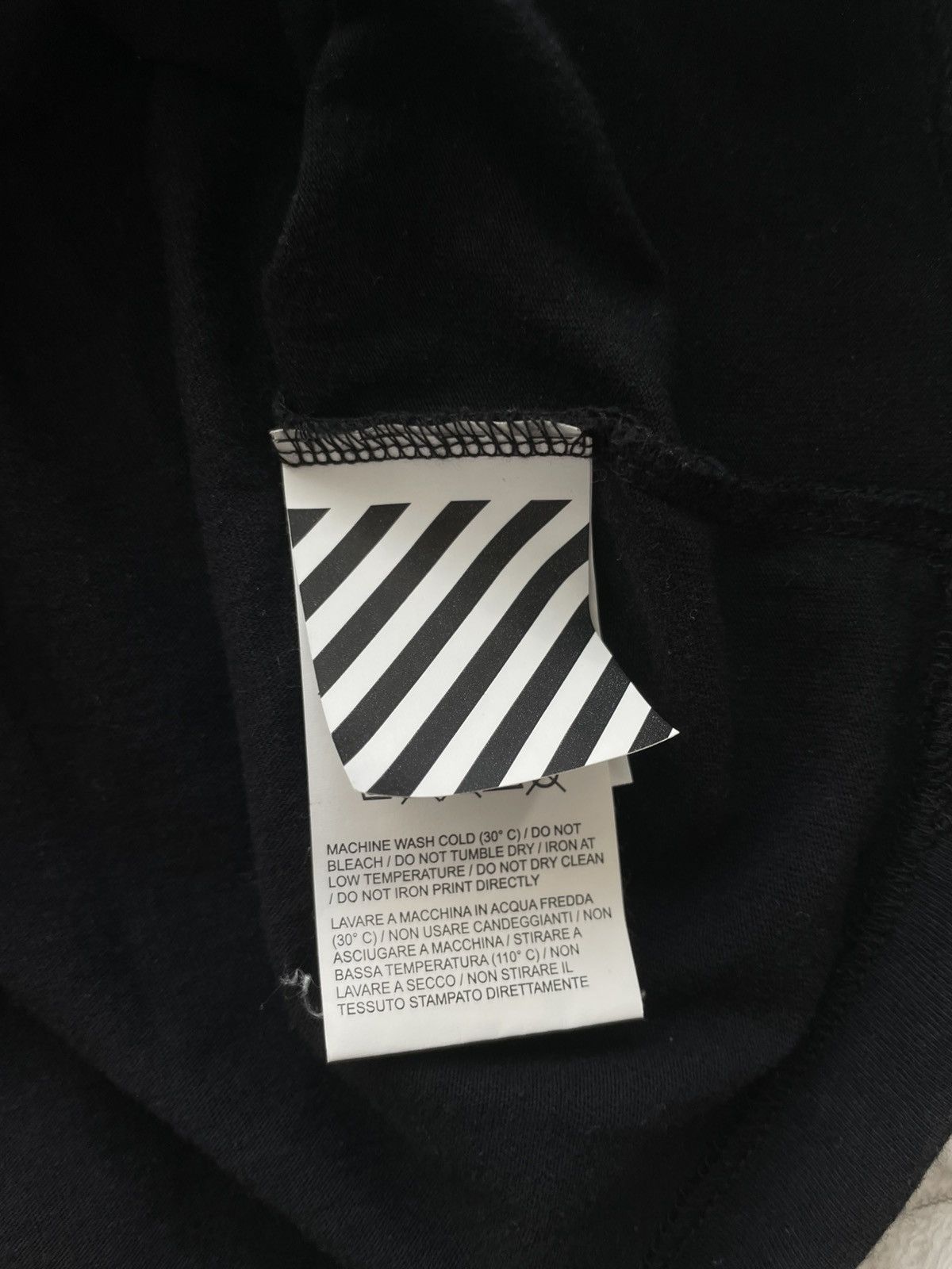 Off-White Off-White “Temperature” T-Shirt – Black (2018) Size US L / EU 52-54 / 3 - 4 Thumbnail