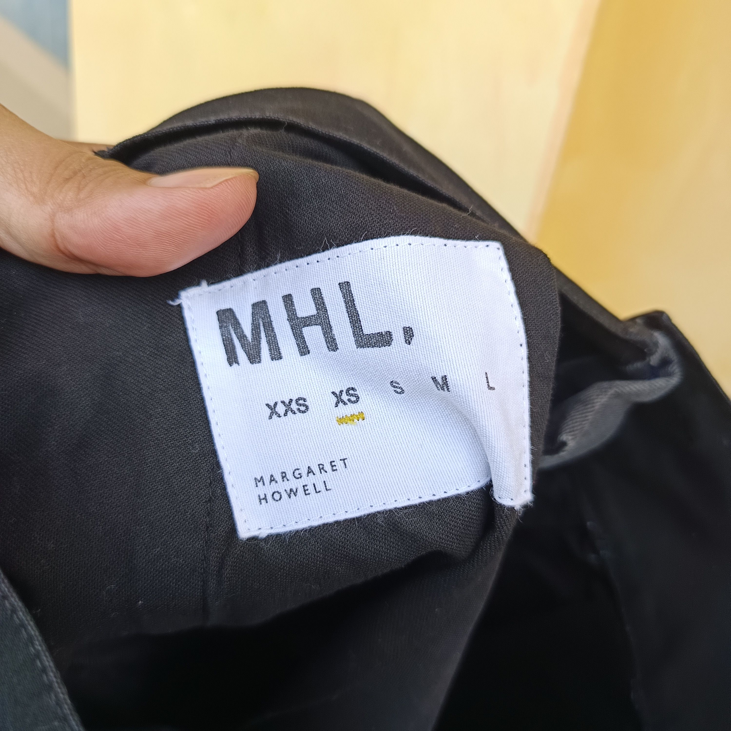 Margaret Howell MARGARET HOWELL PULL UP SHORTS Size US 28 / EU 44 - 5 Thumbnail