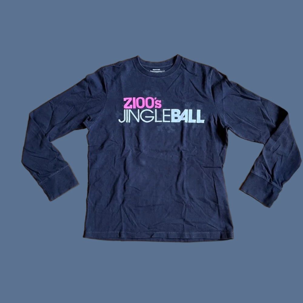 Aeropostale VINTAGE Aeropostale Z100 Jingle Ball 2011 Shirt Men’s Large L Black Pink Graphic Print Crew Neck Long Sleeve Logo Retro Music City Outdoor 90s Mens Size US L / EU 52-54 / 3 - 1 Thumbnail