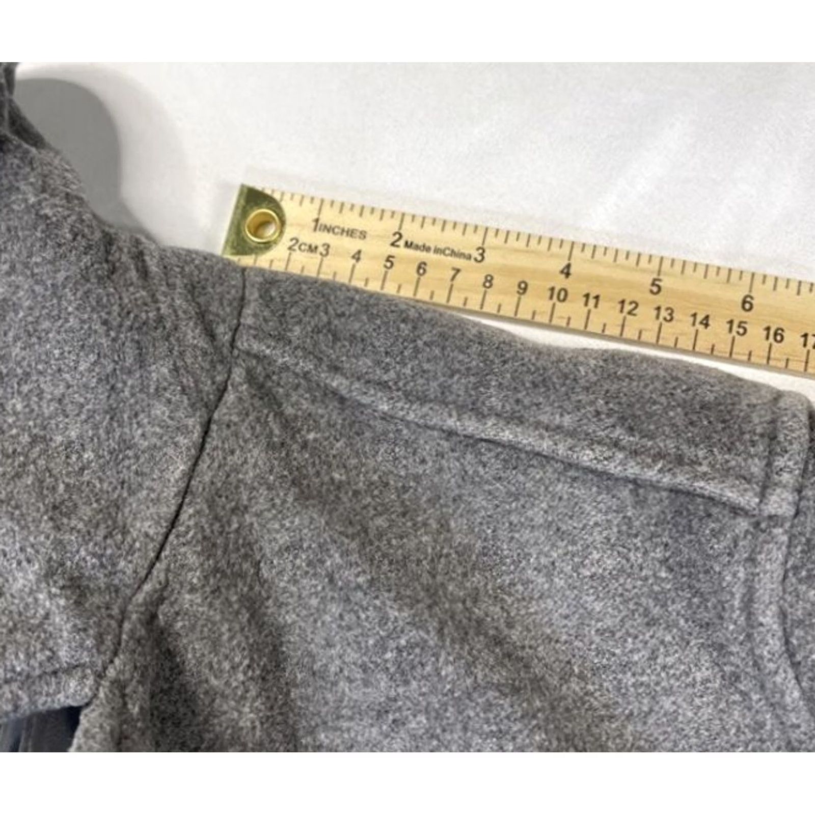 Banana Republic Banana Republic Peacoat Overcoat Wool Cashmere Blend Gray 3 Button Sz M Medium Jacket Winter Casual Mens Unisex Size M / US 6-8 / IT 42-44 - 3 Thumbnail
