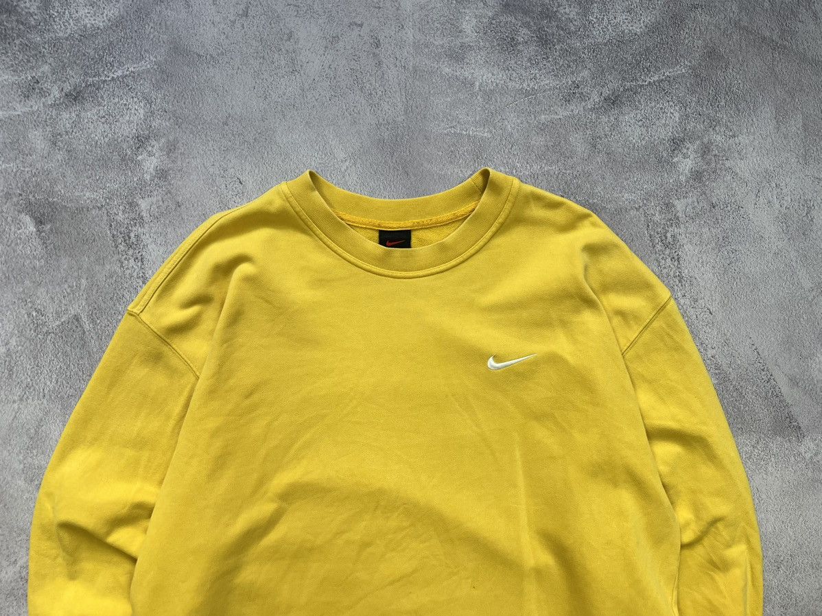 Nike × Vintage Vintage Nike Yellow Oversized Y2K Sweatshirt Mens XL Size US XL / EU 56 / 4 - 2 Thumbnail