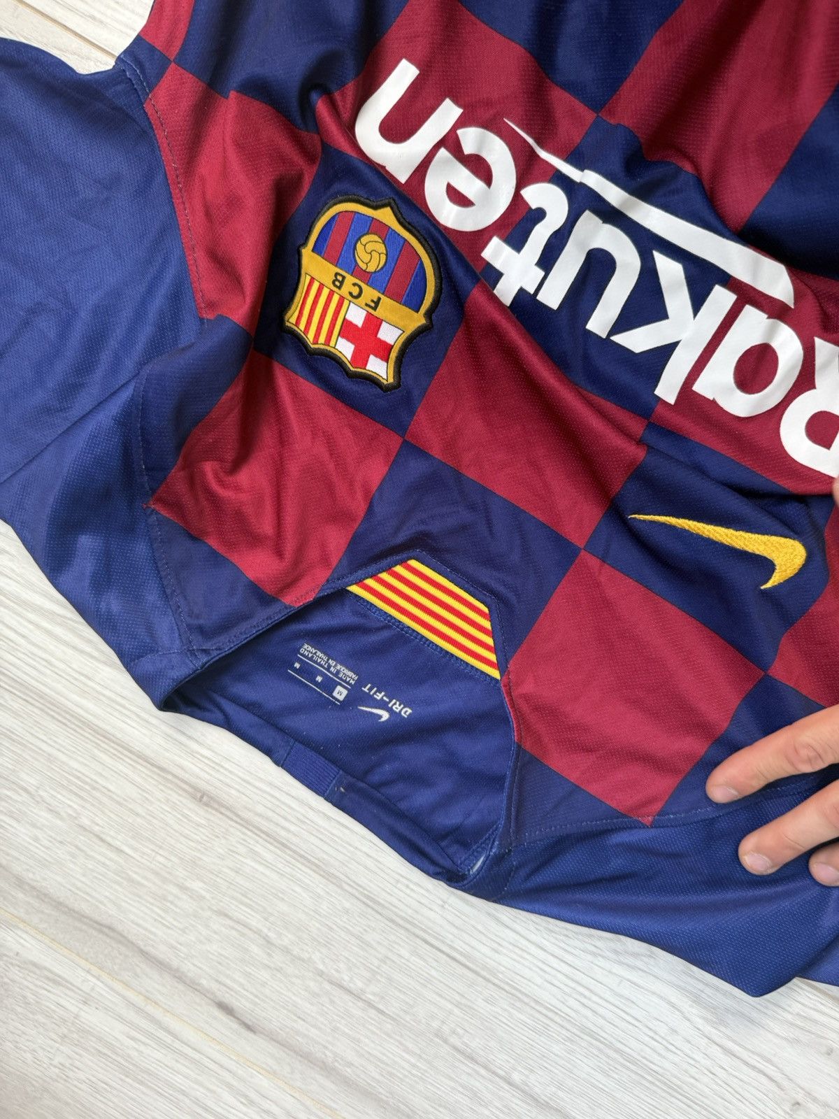 Hypebeast Soccer jersey Barcelona nike messi 10 shirt Size US M / EU 48-50 / 2 - 4 Thumbnail