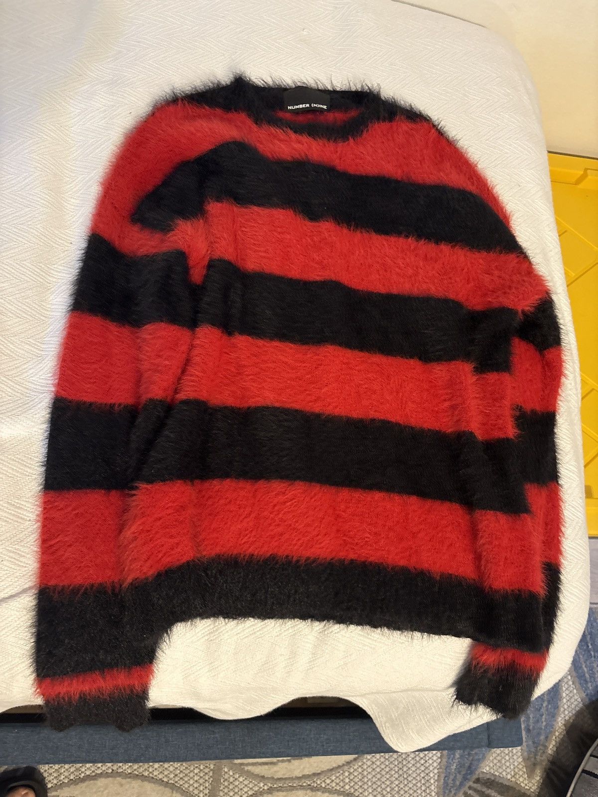 Curt Cobain sweater