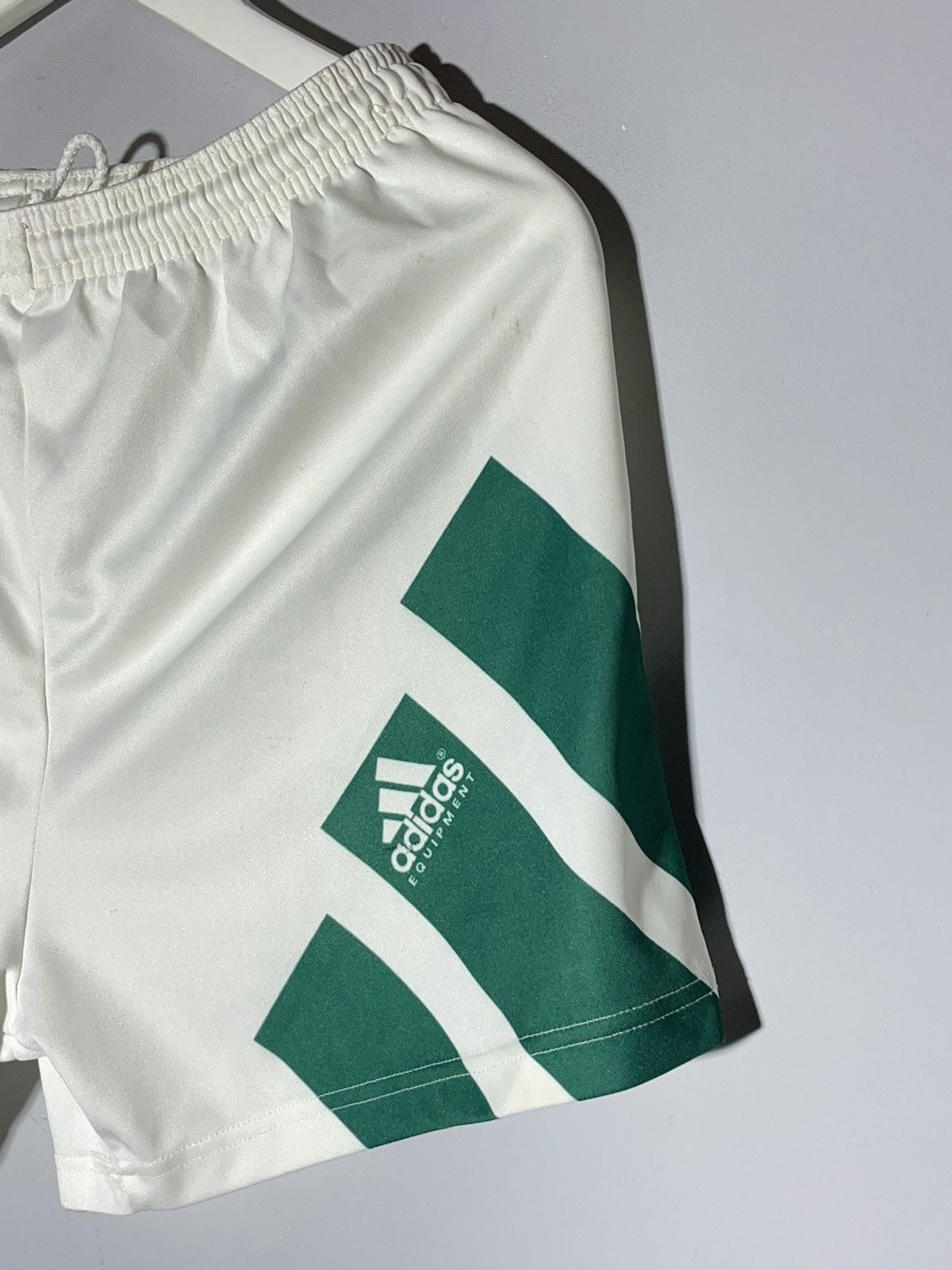 Vintage Liverpool Adidas Equipment 1991/92 Vintage Football Shorts Size US 32 / EU 48 - 4 Thumbnail