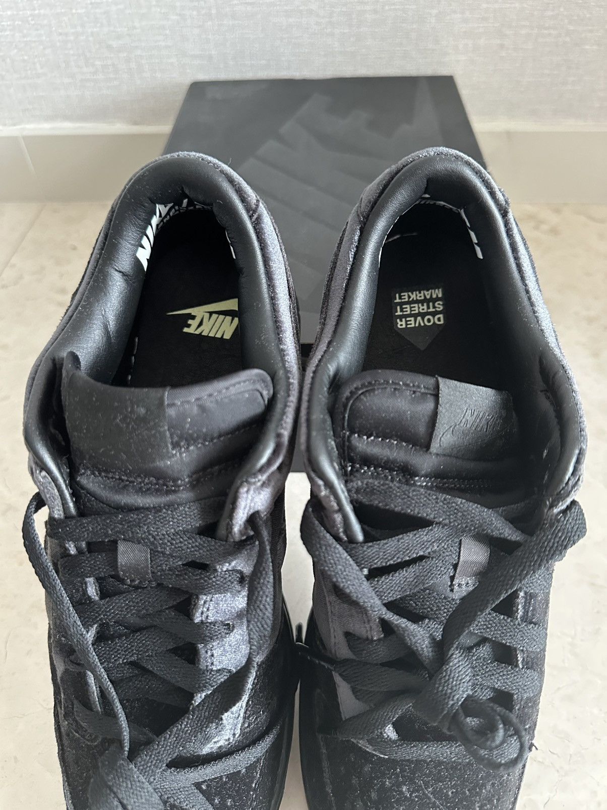 Dover Street Market × Nike DSM Velvet Velour Dunk Low Dover Street Market Size US 9 / EU 42 - 4 Thumbnail
