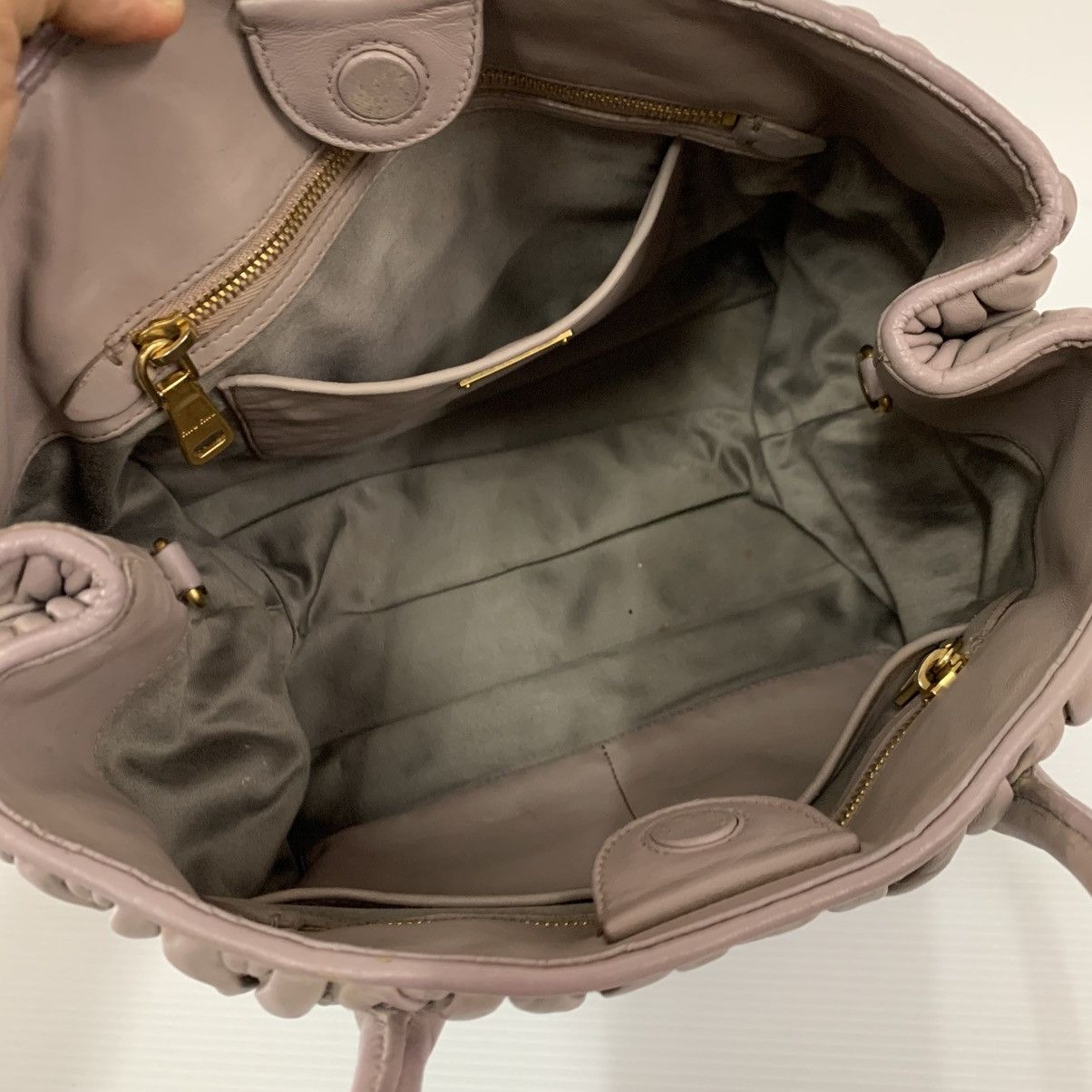 Miu Miu Miu Miu Matelasse Hand Bag Leather Size ONE SIZE - 10 Thumbnail