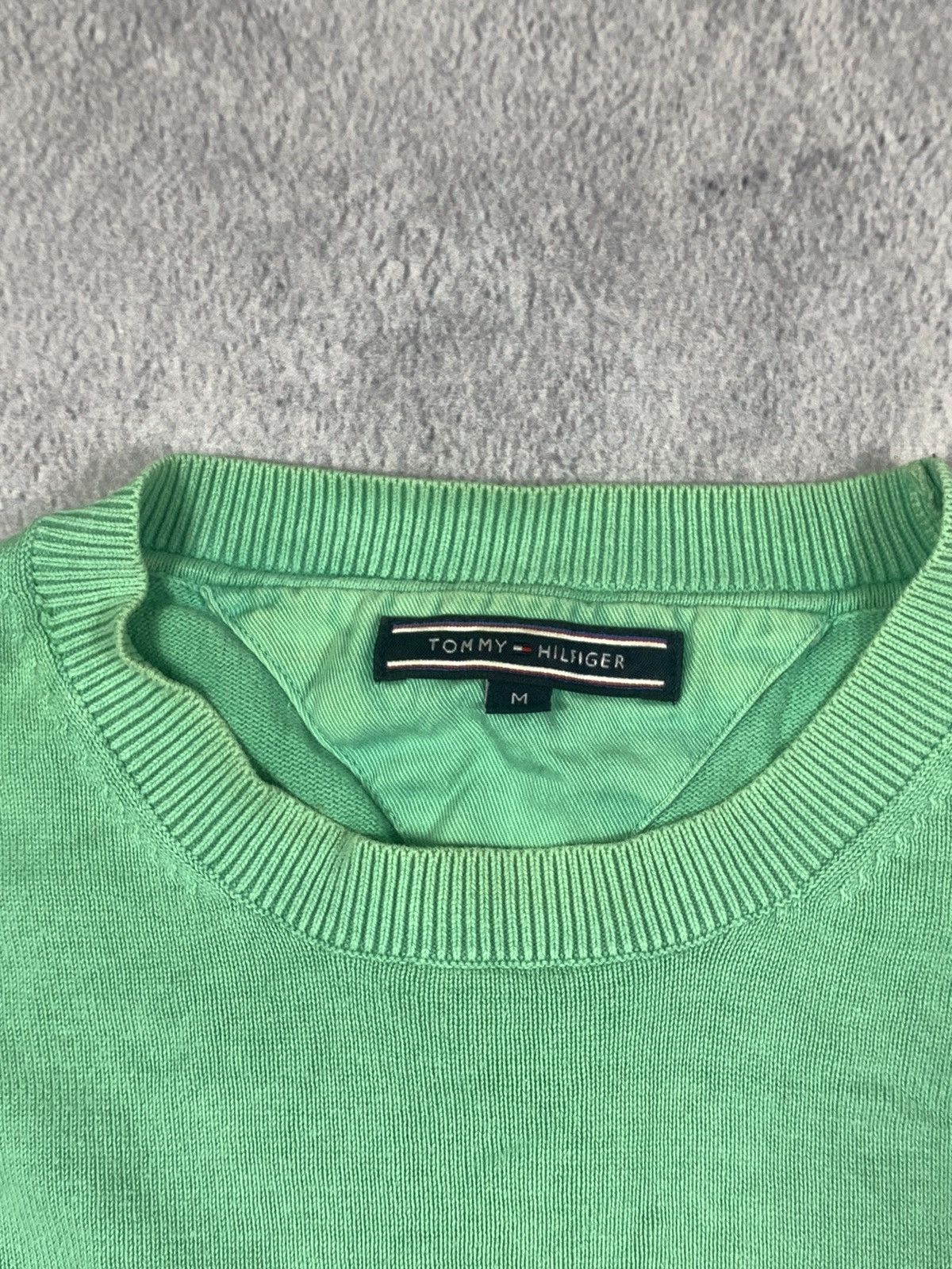 Tommy Hilfiger × Vintage Vintage 90s Tommy Hilfiger sweater old money style size M Size US M / EU 48-50 / 2 - 4 Thumbnail