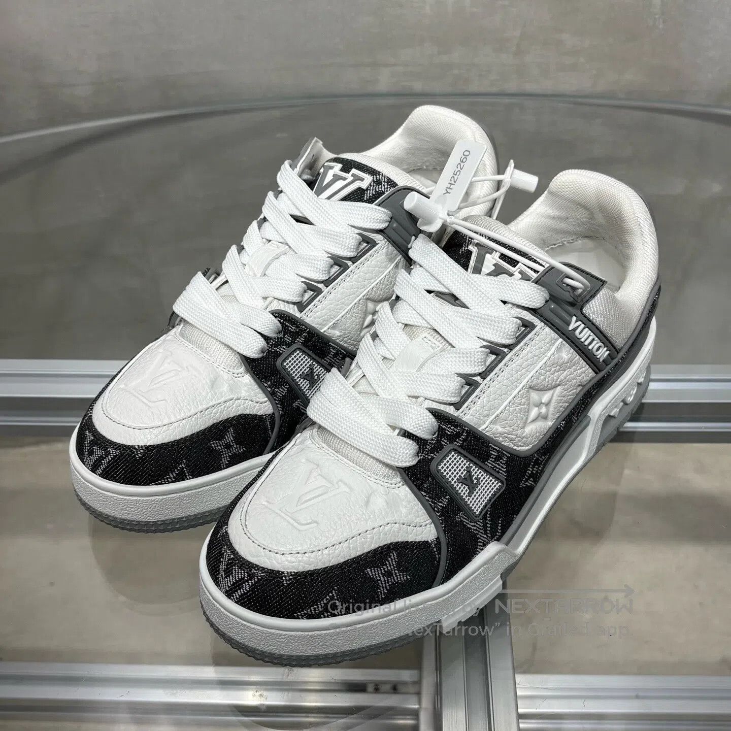 Louis Vuitton Louis Vuitton Trainer Gray and White Jeans shoes Size US 7 / IT 37 - 1 Thumbnail