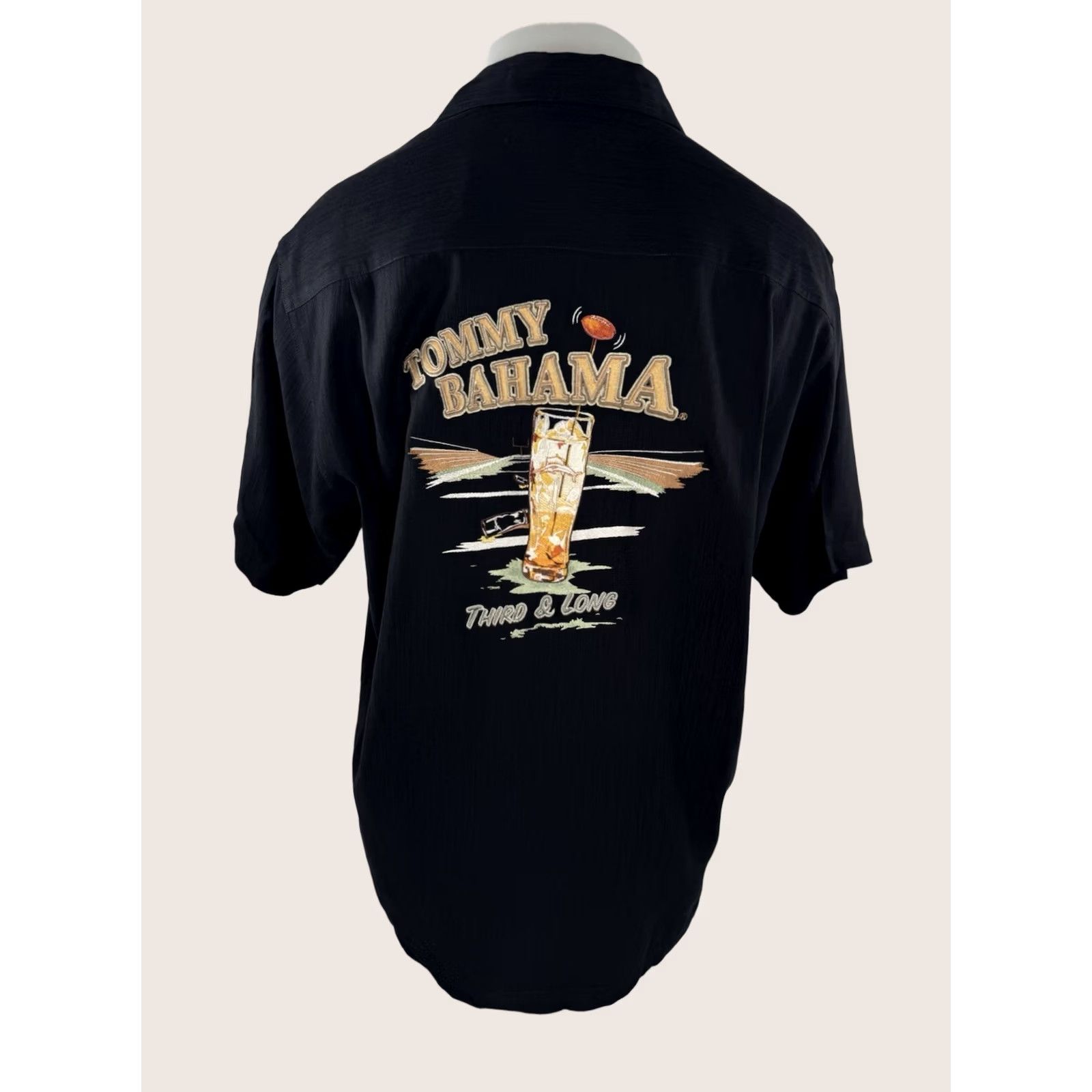 Tommy Bahama TOMMY BAHAMA THIRD & LONG Island Ice Tea FOOTBALL Embroidered M Shirt Black Mens Size US M / EU 48-50 / 2 - 1 Thumbnail