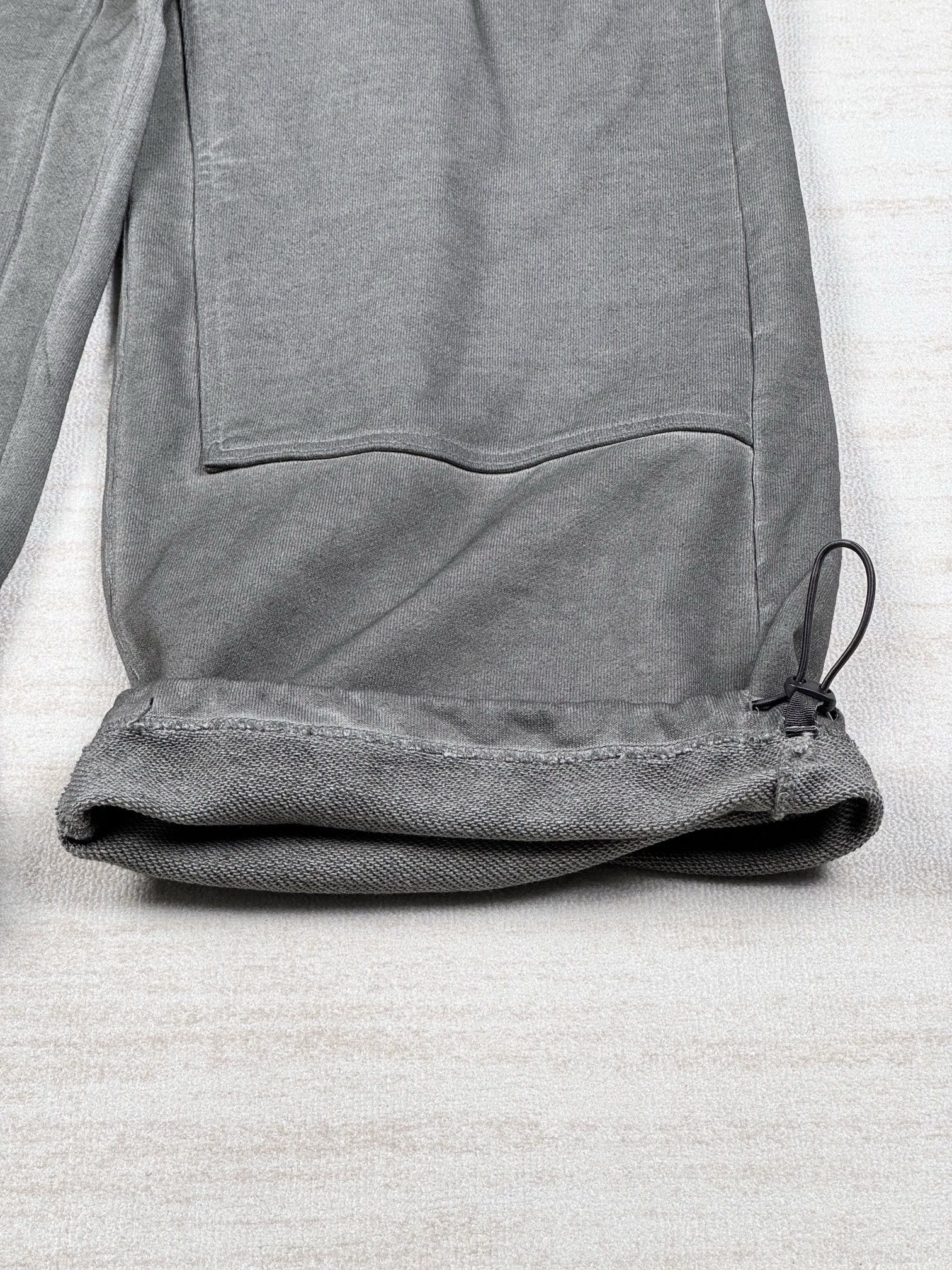 パンツ FUTURE ARCHIVE /SWEAT DOUBLE KNEE PANTS FUTURE ARCHIVE /SWEAT DOUBLE KNEE PANTS - メルカリ