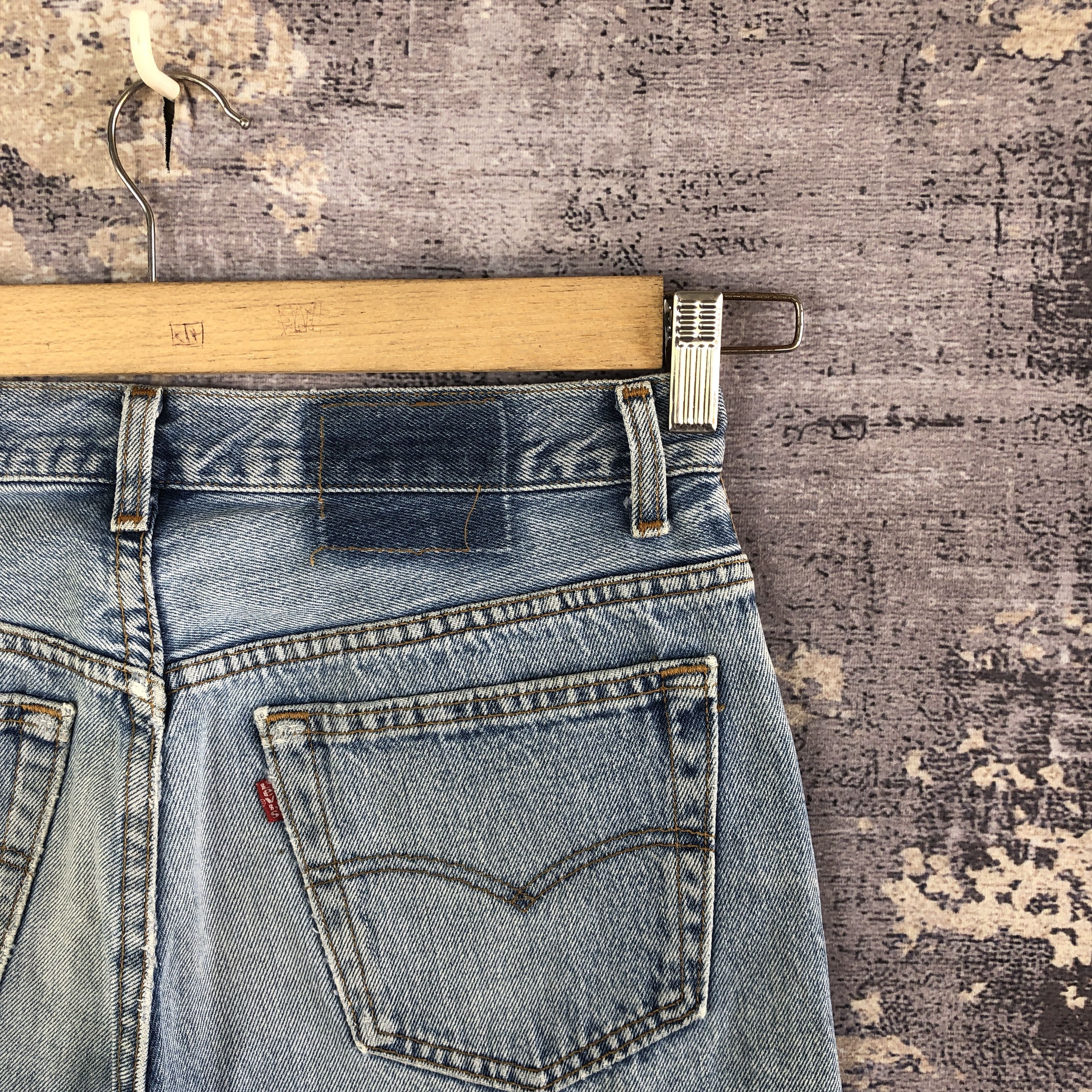 Levi's Vintage Levis 501 Distressed Jeans Levi's Sun Faded Denim Size US 30 / EU 46 - 5 Thumbnail