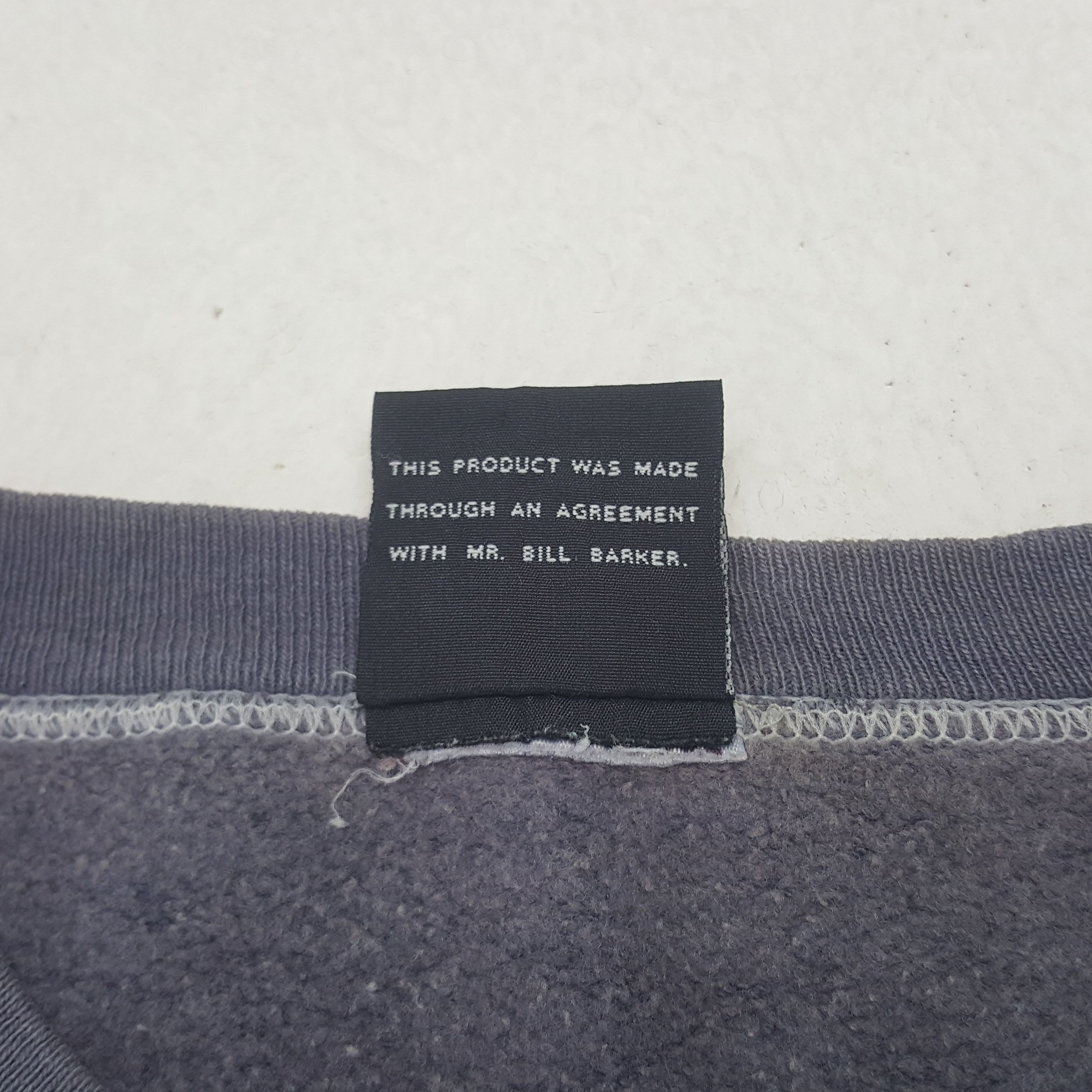 Vintage Vintage Beschwa Alien Sweatshirt Size US XL / EU 56 / 4 - 5 Thumbnail