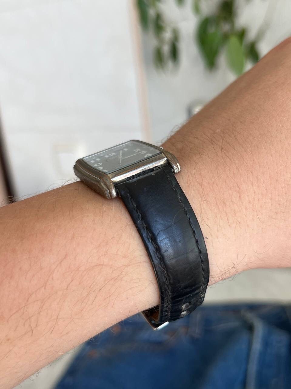 Japanese Brand × Vintage Vintage Japanese style futuristic Watch Q&Q y2k tank watch Size ONE SIZE - 2 Thumbnail