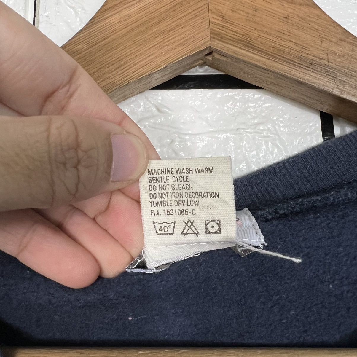 Calvin Klein CALVIN KLEIN Big Logo Crewneck Sweater Pullover #3940-C180 Size US M / EU 48-50 / 2 - 10 Thumbnail