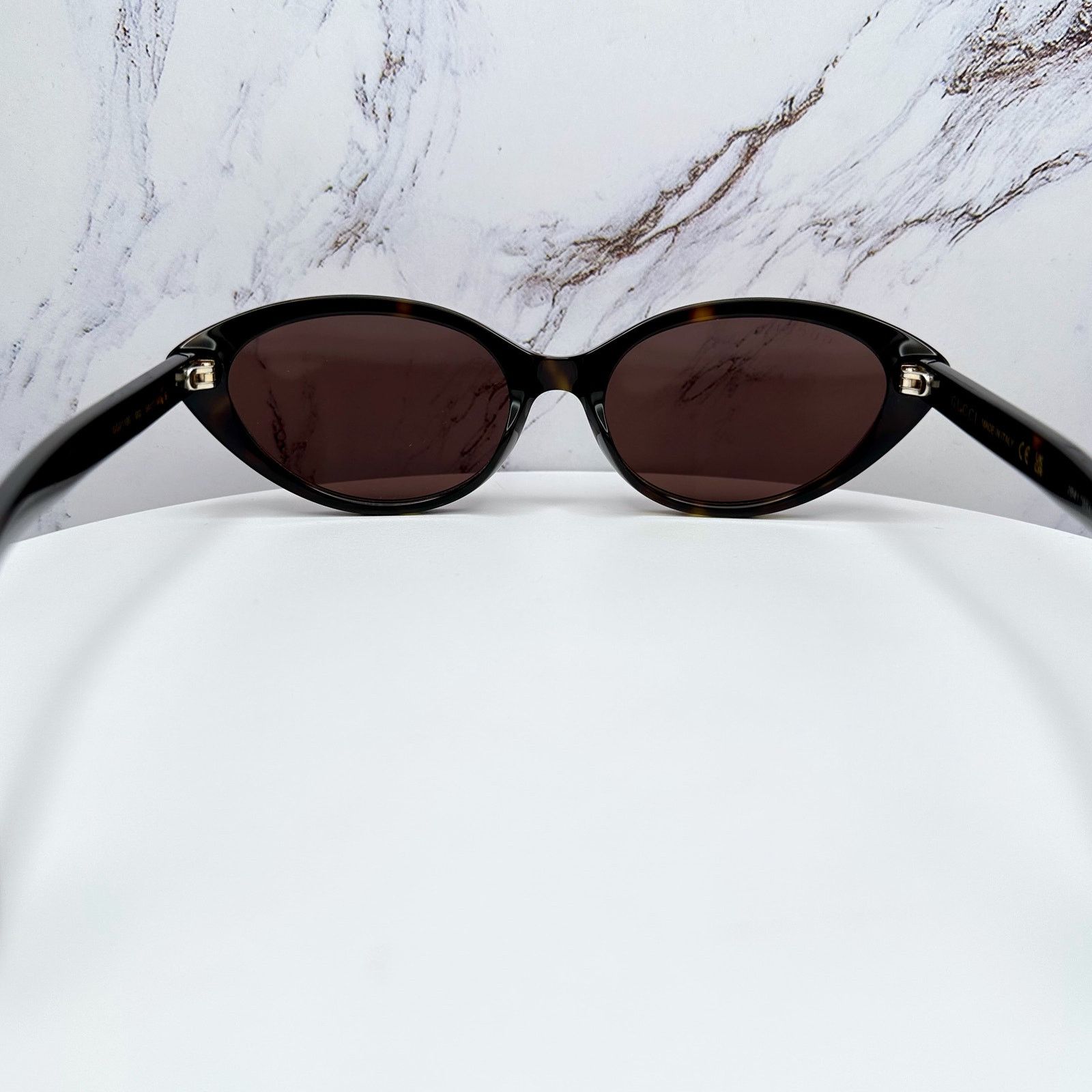 Gucci New GUCCI Sunglasses Brown Cat Eye Gold Metal Front GG Logo Size ONE SIZE - 14 Thumbnail
