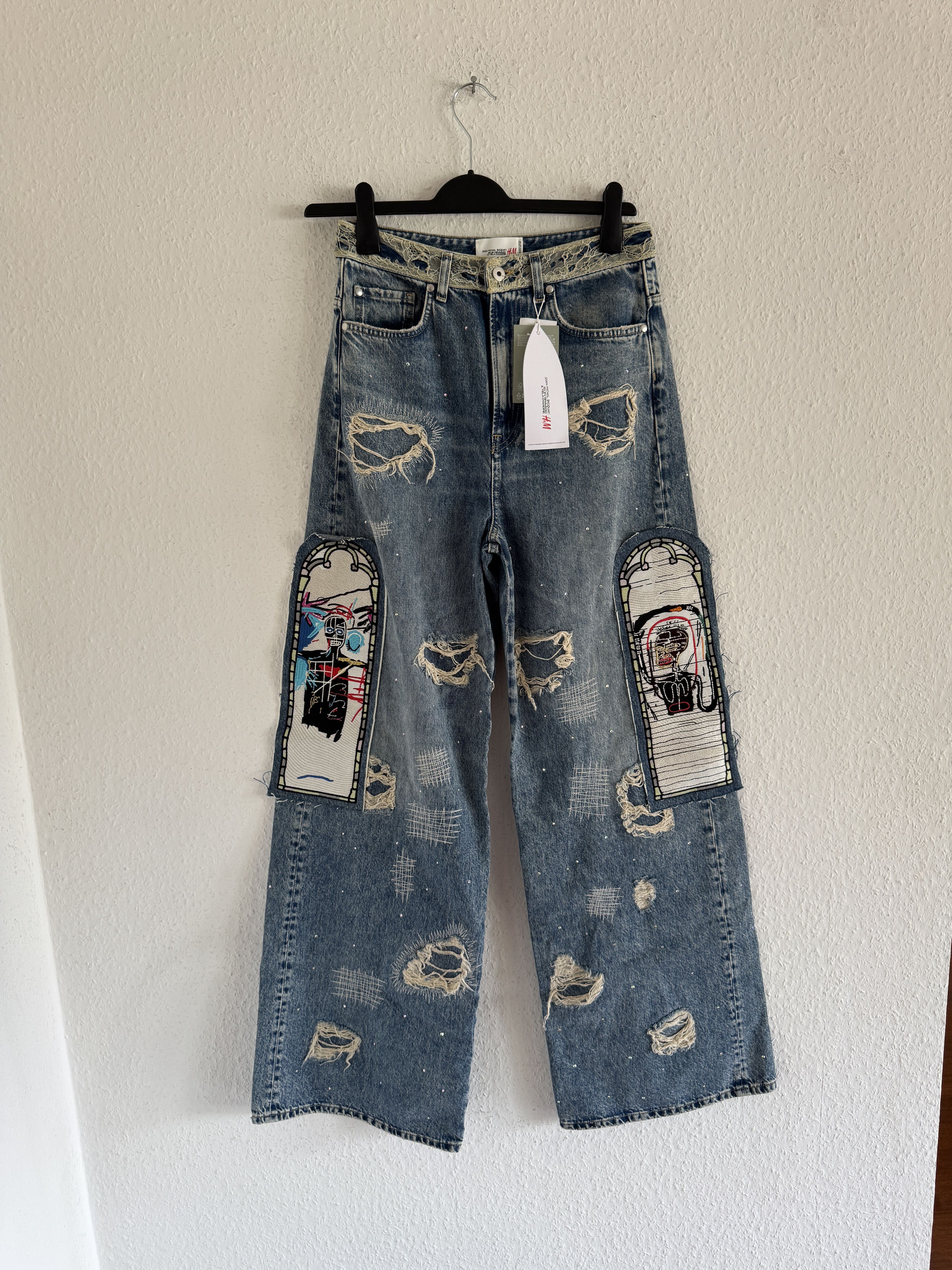 H&M × Jean-Michel Basquiat × Who Decides War Distressed rhinestone graphic jeans Size US 30 / EU 46 - 1 Thumbnail