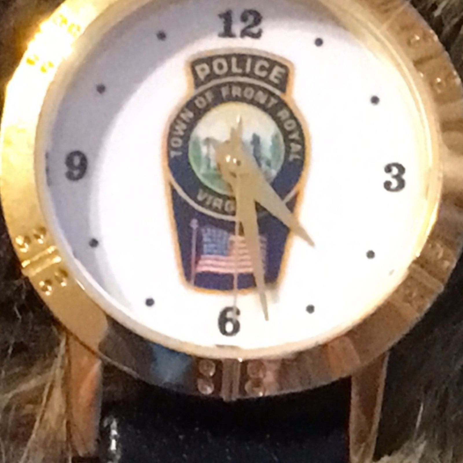 Other Ladies Town of Front Royal VA Police leather watch Size ONE SIZE - 7 Thumbnail