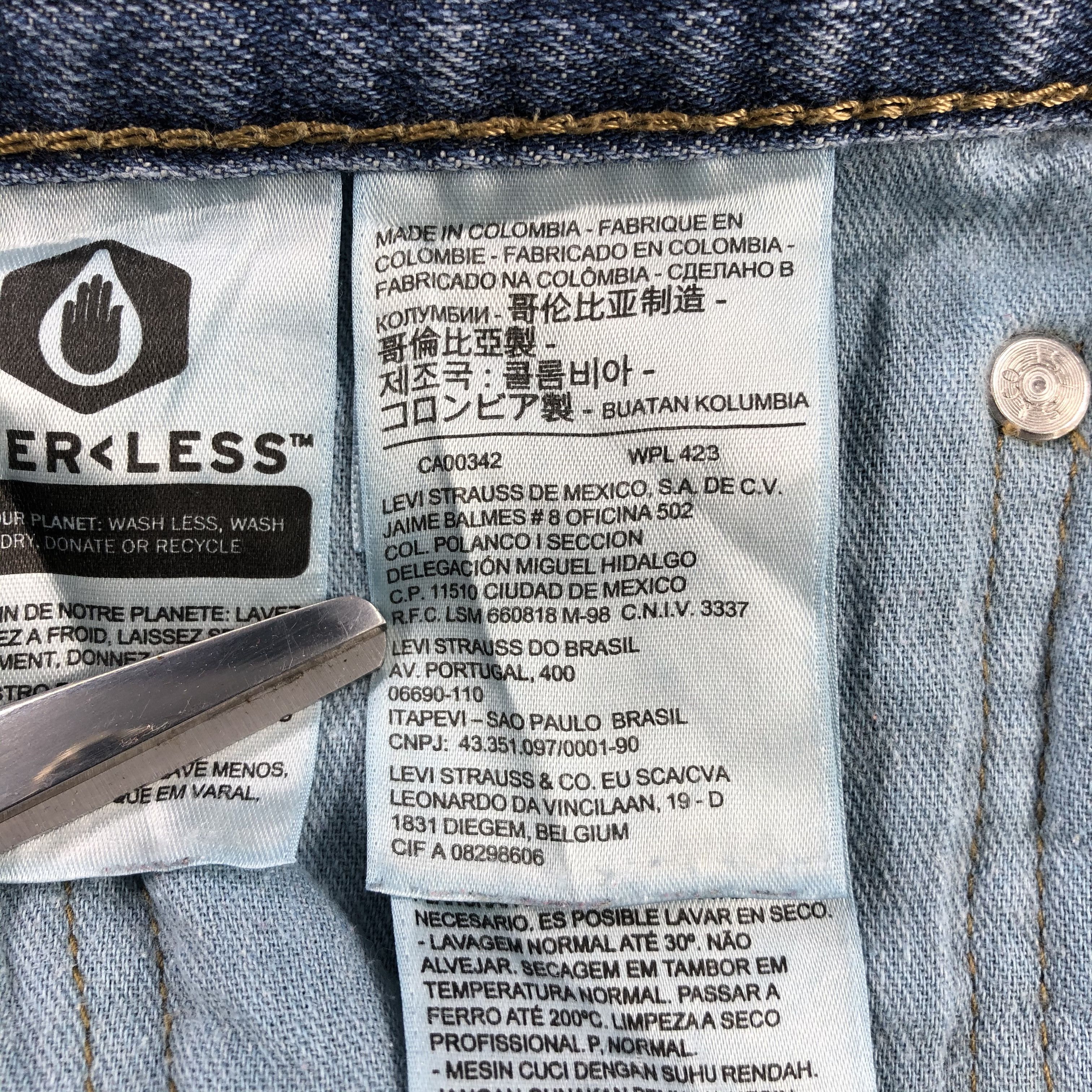 Levi's Vintage Levis 527 Jeans Distress Flare Denim KJ999 Size US 36 / EU 52 - 13 Thumbnail