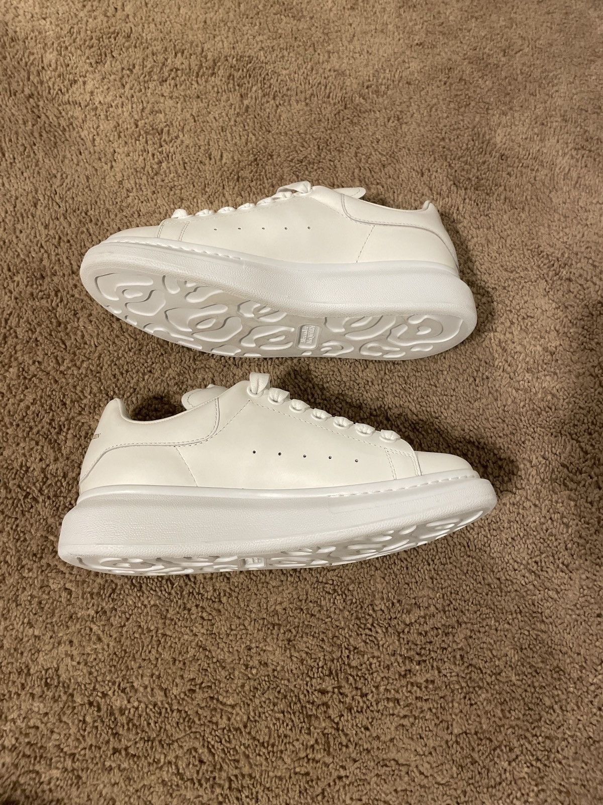 Alexander McQueen Alexander mcqueens Size US 7 / EU 40 - 1 Thumbnail
