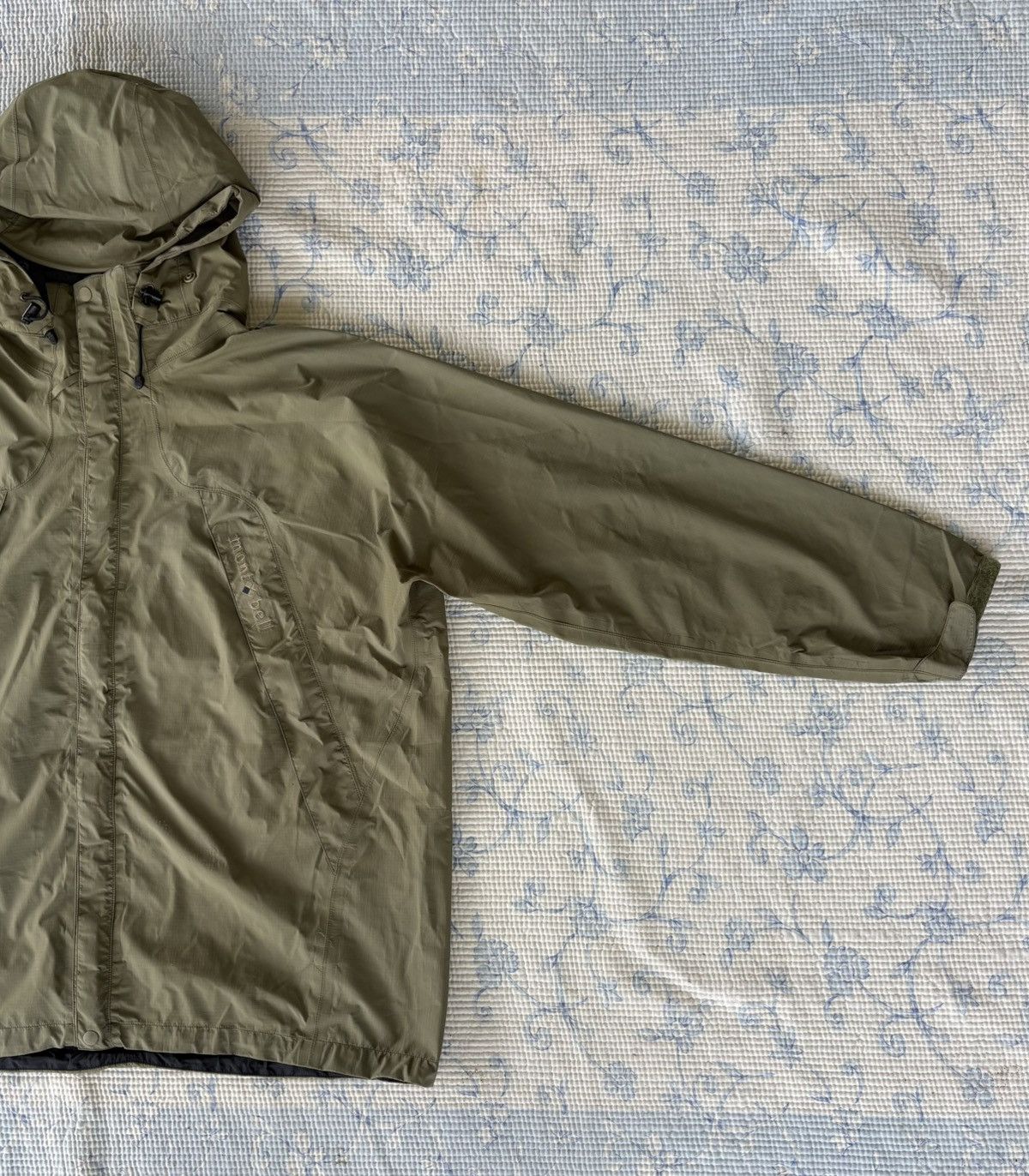 Montbell Montbell Goretex Windbreaker Hoodies Jacket Size US M / EU 48-50 / 2 - 3 Thumbnail