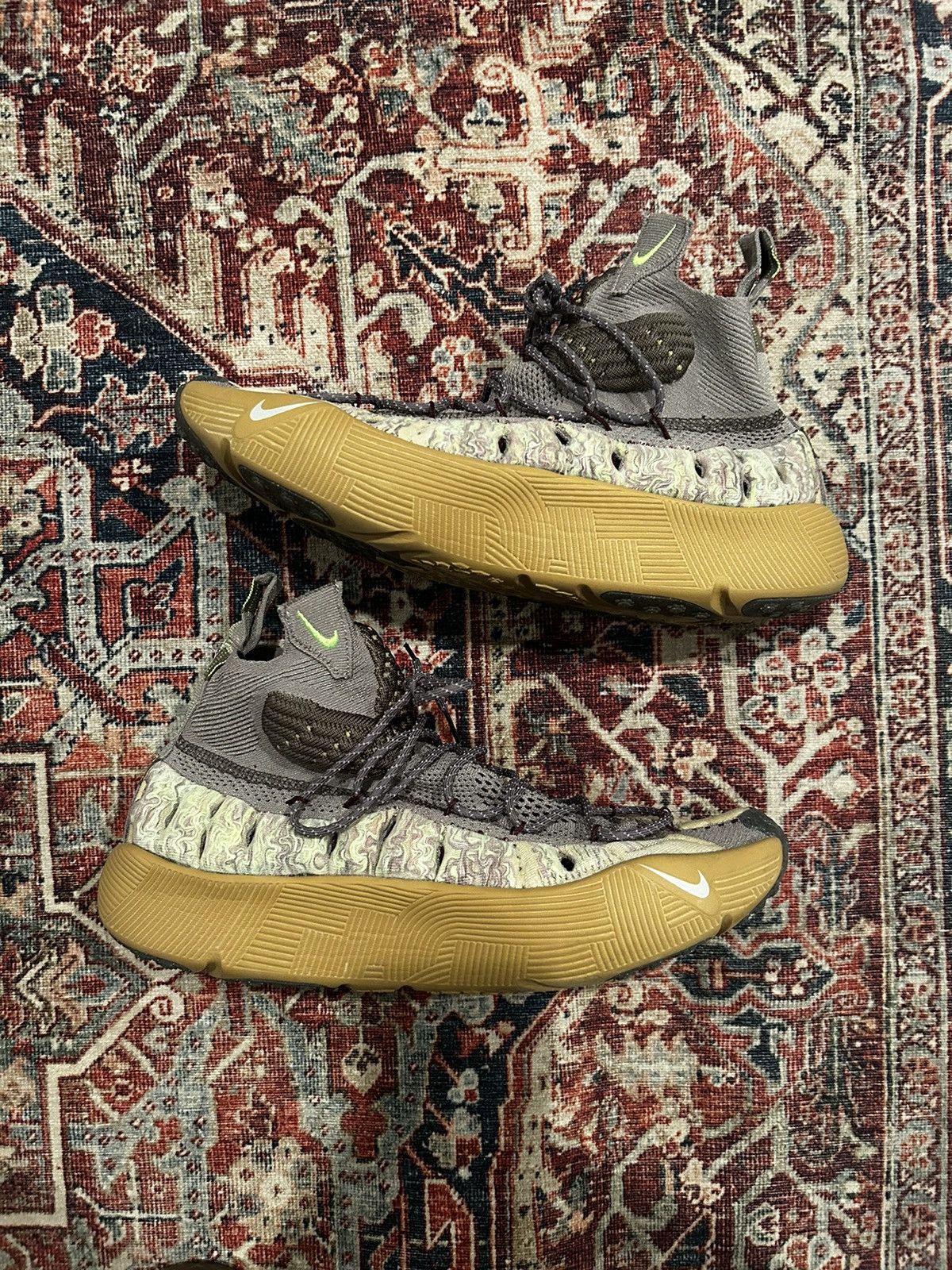 Nike Nike ISPA Sense Flyknit Size US 11.5 / EU 44-45 - 1 Thumbnail