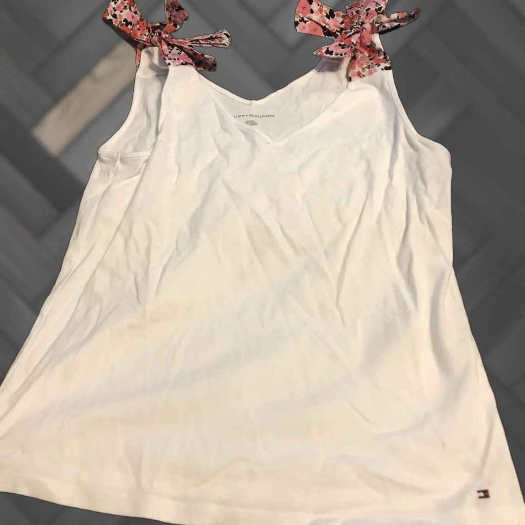 Tommy Hilfiger VINTAGE Tommy Hilfiger Tank Top Womens L Santa Monica White V-Neck Sleeveless 100% Cotton New with Tags Men/Women Not applicable Size L / US 10 / IT 46 - 1 Thumbnail