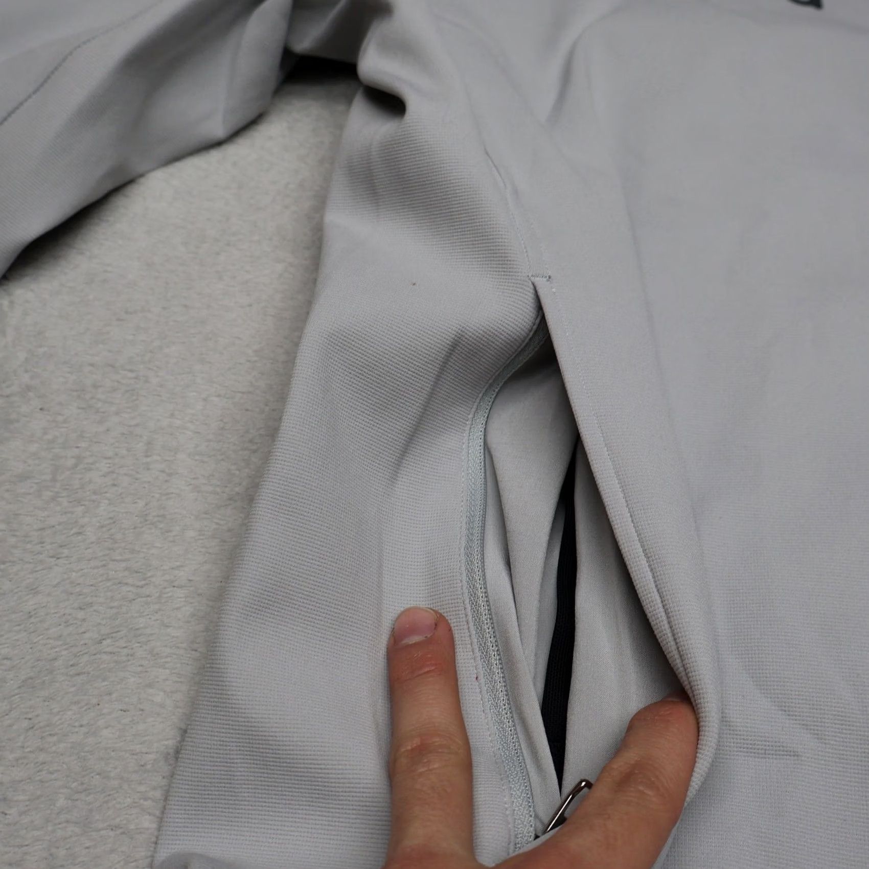 Lululemon Lululemon Jacket Men Large White Full Zip Stretch Performance Track LOGO Size US L / EU 52-54 / 3 - 6 Thumbnail