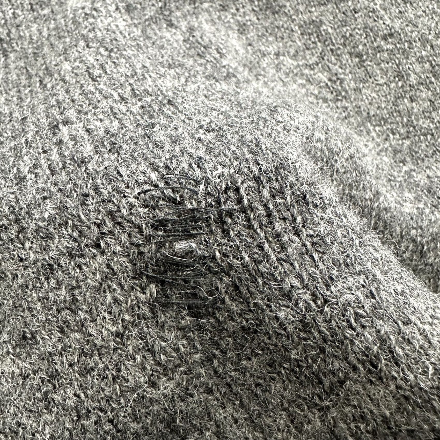 Vintage Vintage Columbia SweatEr V-Neck Mens XL Gray Wool Y2K 00’s Pullover Shirt (Outdoor) Mens XL Grey Knit Pattern Solid Size US XL / EU 56 / 4 - 7 Thumbnail