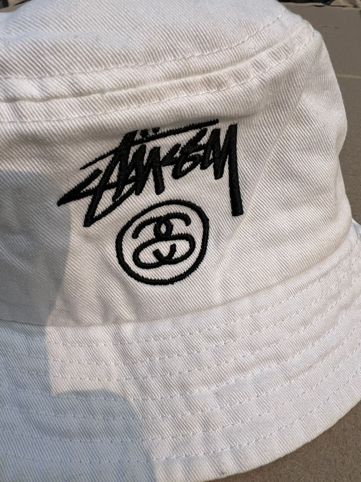Stussy STUSSY BUCKET HAT WHITE | Grailed