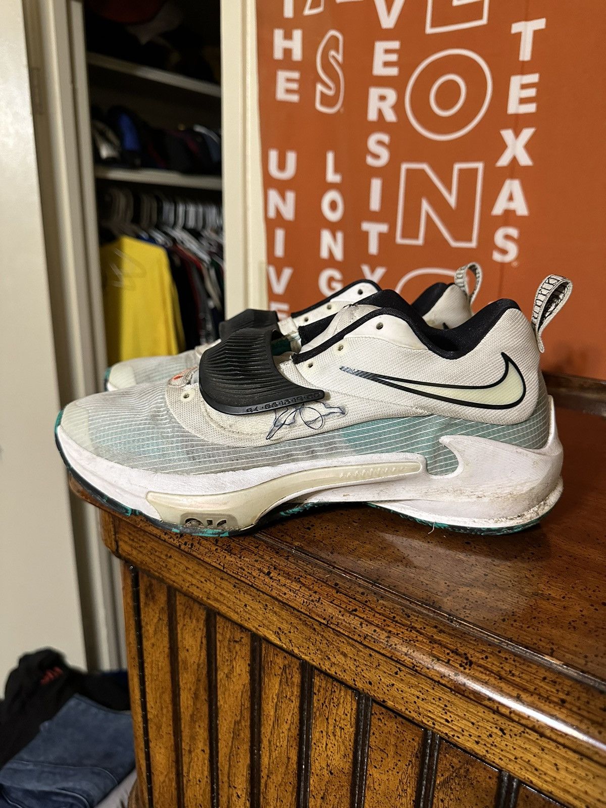 NBA × Nike × Vintage Vintage Nike Zoom Freak 3 “clear emerald” 2021 size 11 Size US 11 / EU 44 - 4 Thumbnail