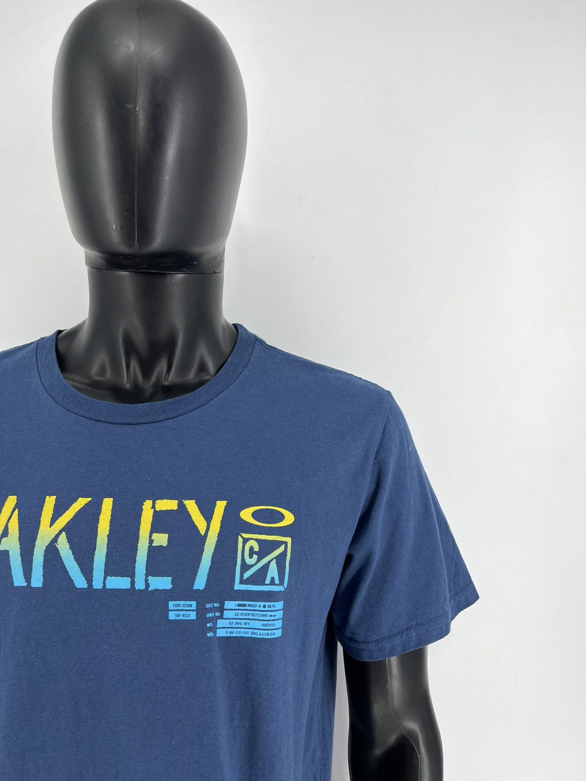 Japanese Brand × Oakley Vintage 90s Oakley Software Big Logo T-shirts Outdoor Life Size US L / EU 52-54 / 3 - 7 Thumbnail