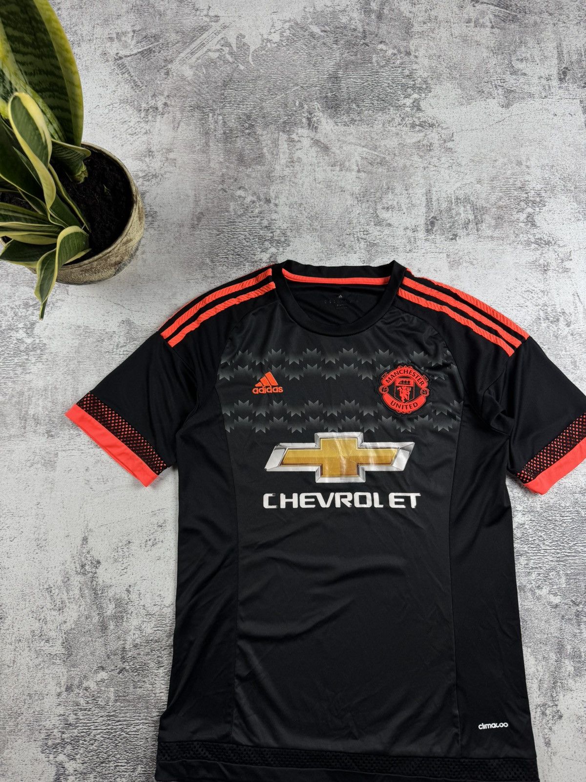 Adidas Vintage Manchester United 2015/2016 Black Soccer Football T Shirt Jersey Kit Size US M / EU 48-50 / 2 - 4 Thumbnail