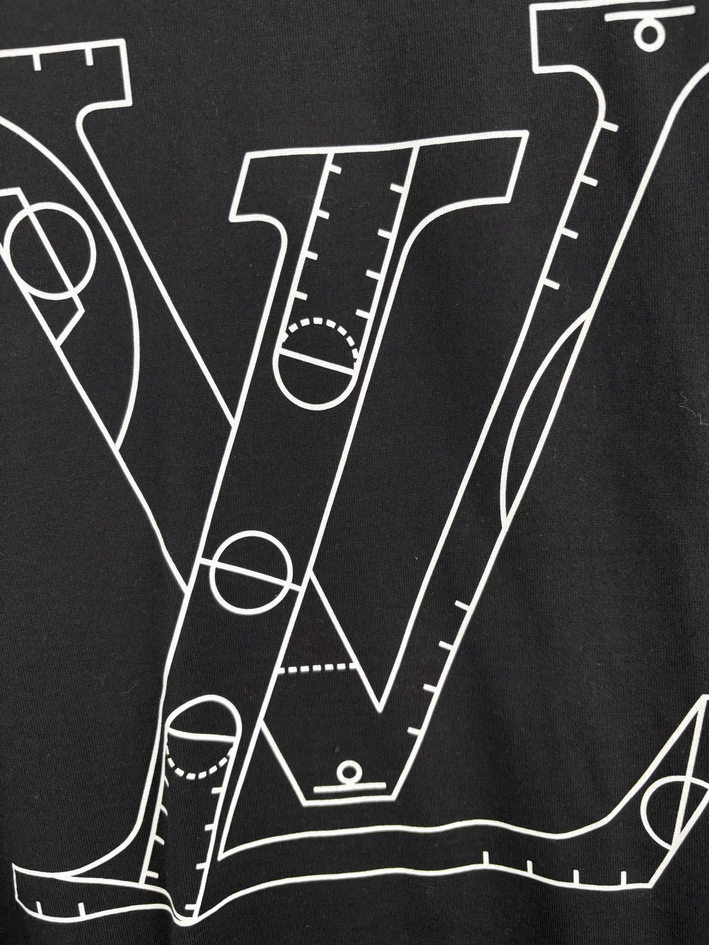 Louis Vuitton LV x NBA Co-branded Short Sleeve K1 Size US XXL / EU 58 / 5 - 3 Thumbnail
