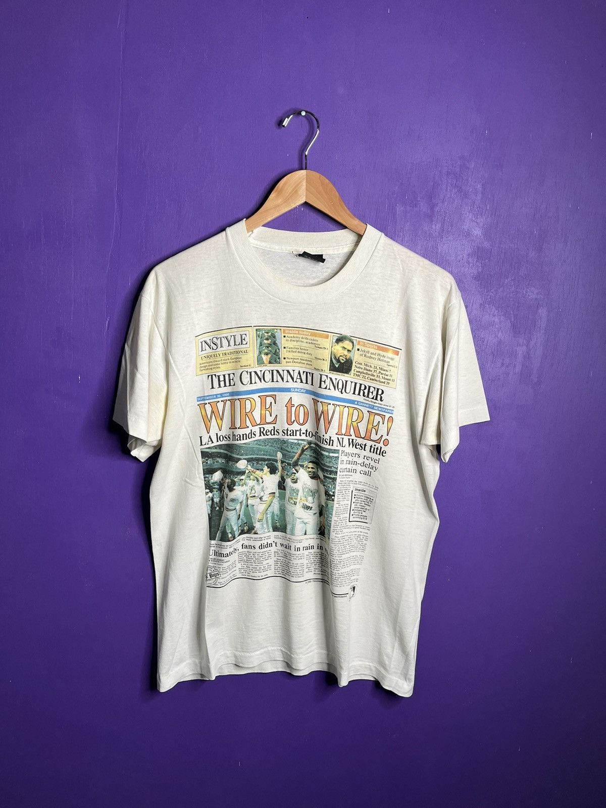 MLB × Vintage Vintage 1990 Cincinnati reds NL west newspaper t-shirt Size US M / EU 48-50 / 2 - 1 Thumbnail