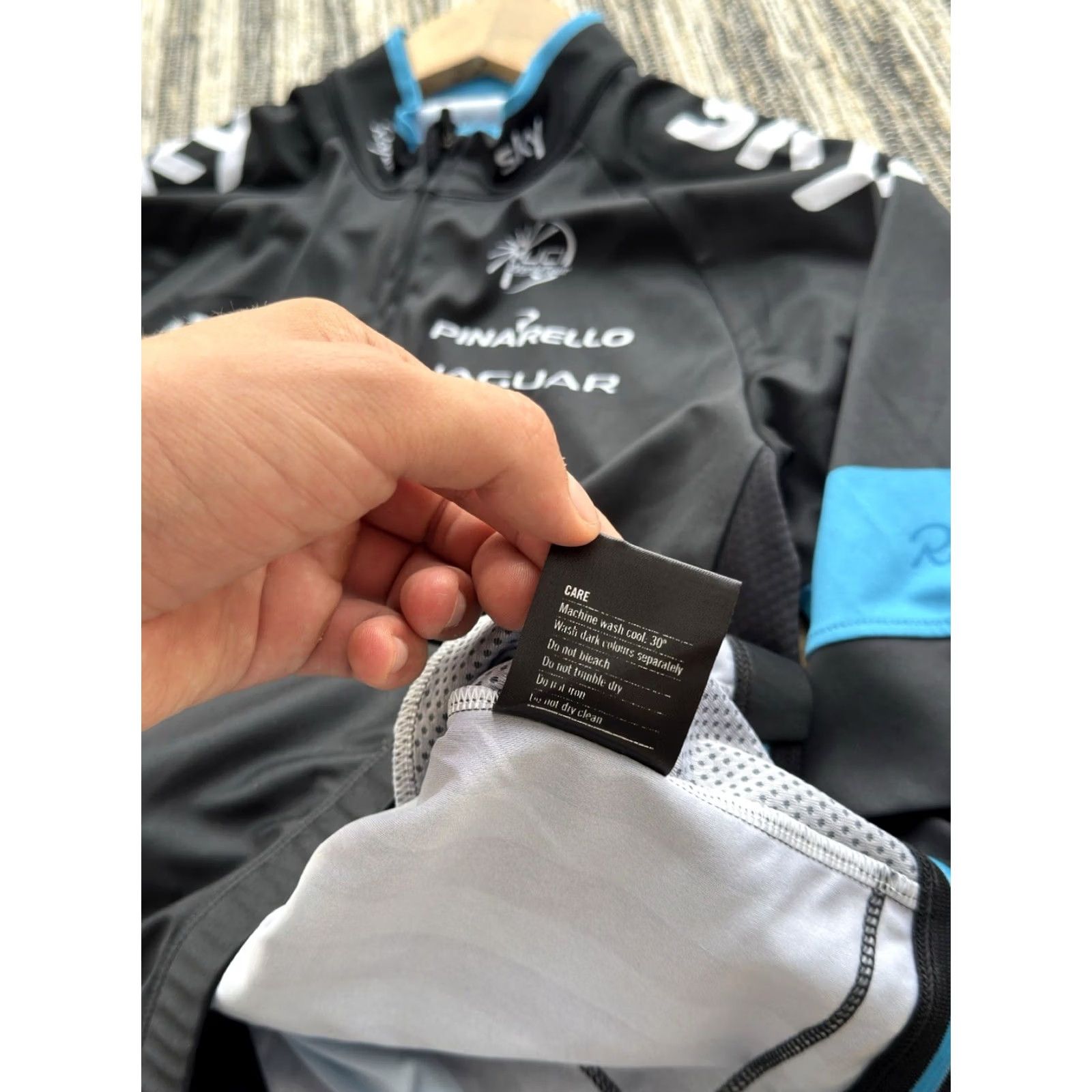 Rapha VINTAGE Rapha Team Sky Cycling Jersey Zip Shirt Mens M Black Jersey Logo 90s City Classic Designer Streetwear Cycling Sport T-Shirt Mens Size US M / EU 48-50 / 2 - 8 Thumbnail