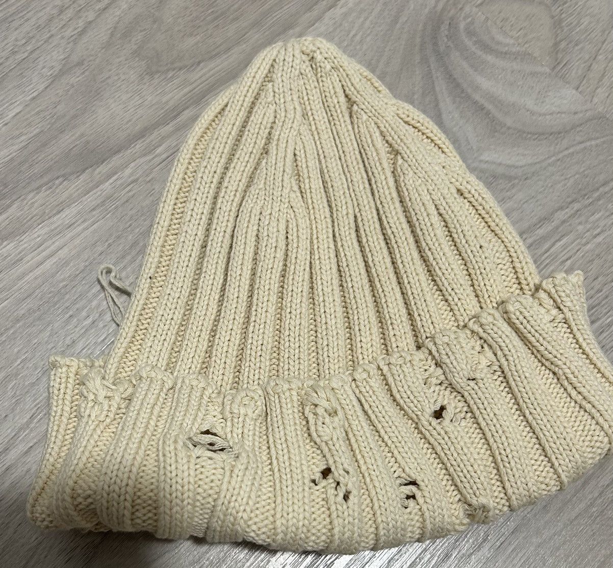 Marni Marni distressed beanie Cream Size S Size ONE SIZE - 3 Thumbnail