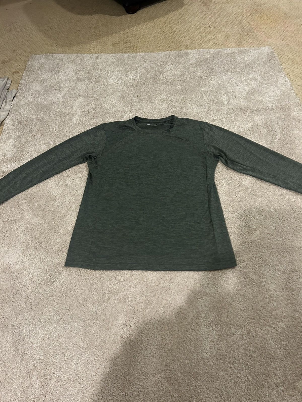 Rei Rei Men’s Longsleeve Grey Shirt Sz. M NWOT Size US M / EU 48-50 / 2 - 4 Thumbnail