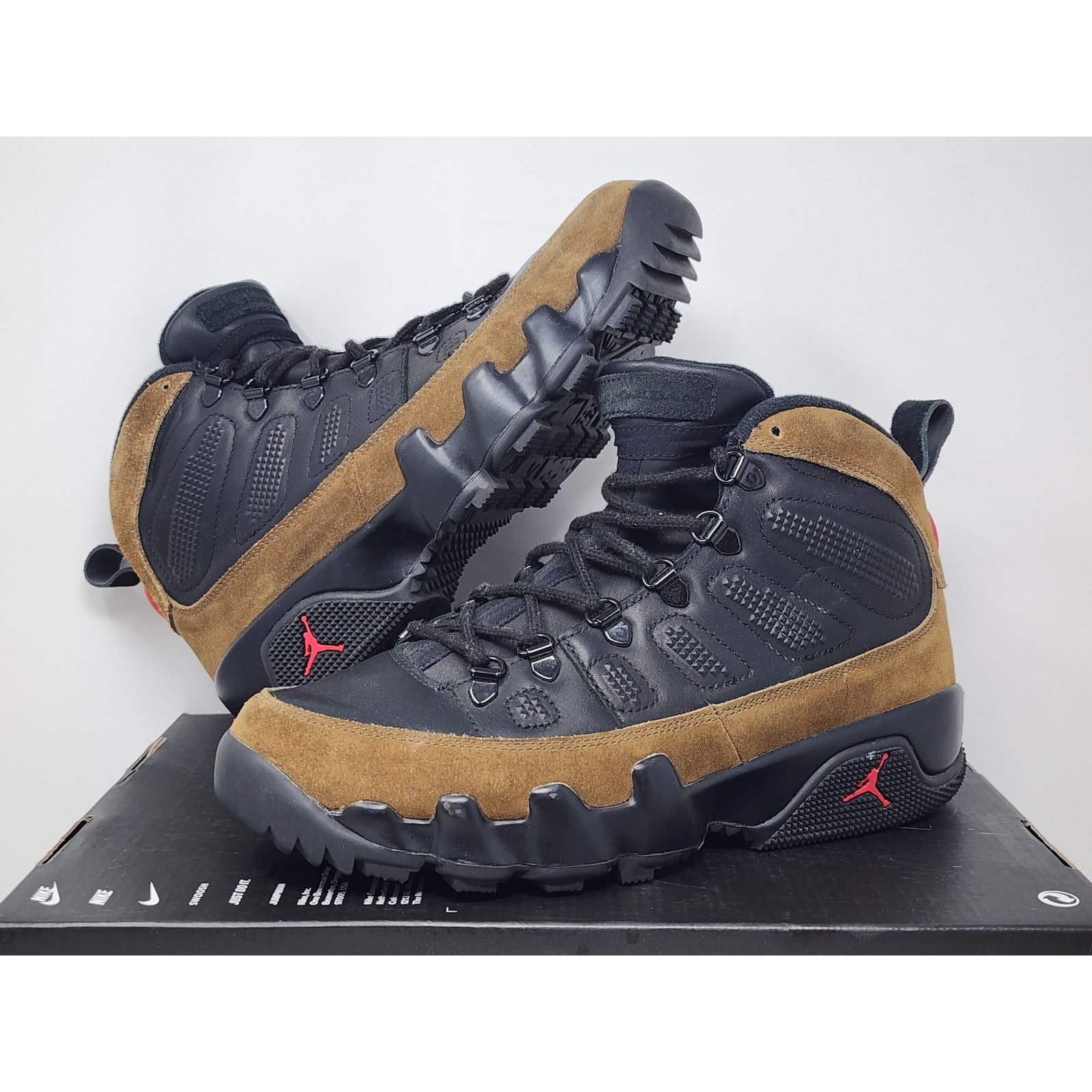 Air Jordan Retro Boot NRG BLACK OLIVE AR4491-012 Size
