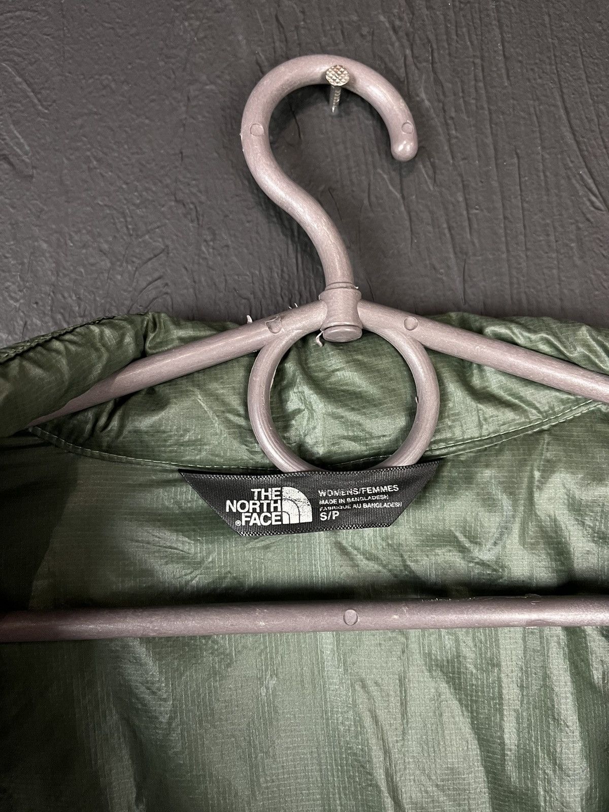 The North Face ⛰️The North Face TNF thermoball women micropuffer jacket Size S / US 4 / IT 40 - 7 Thumbnail