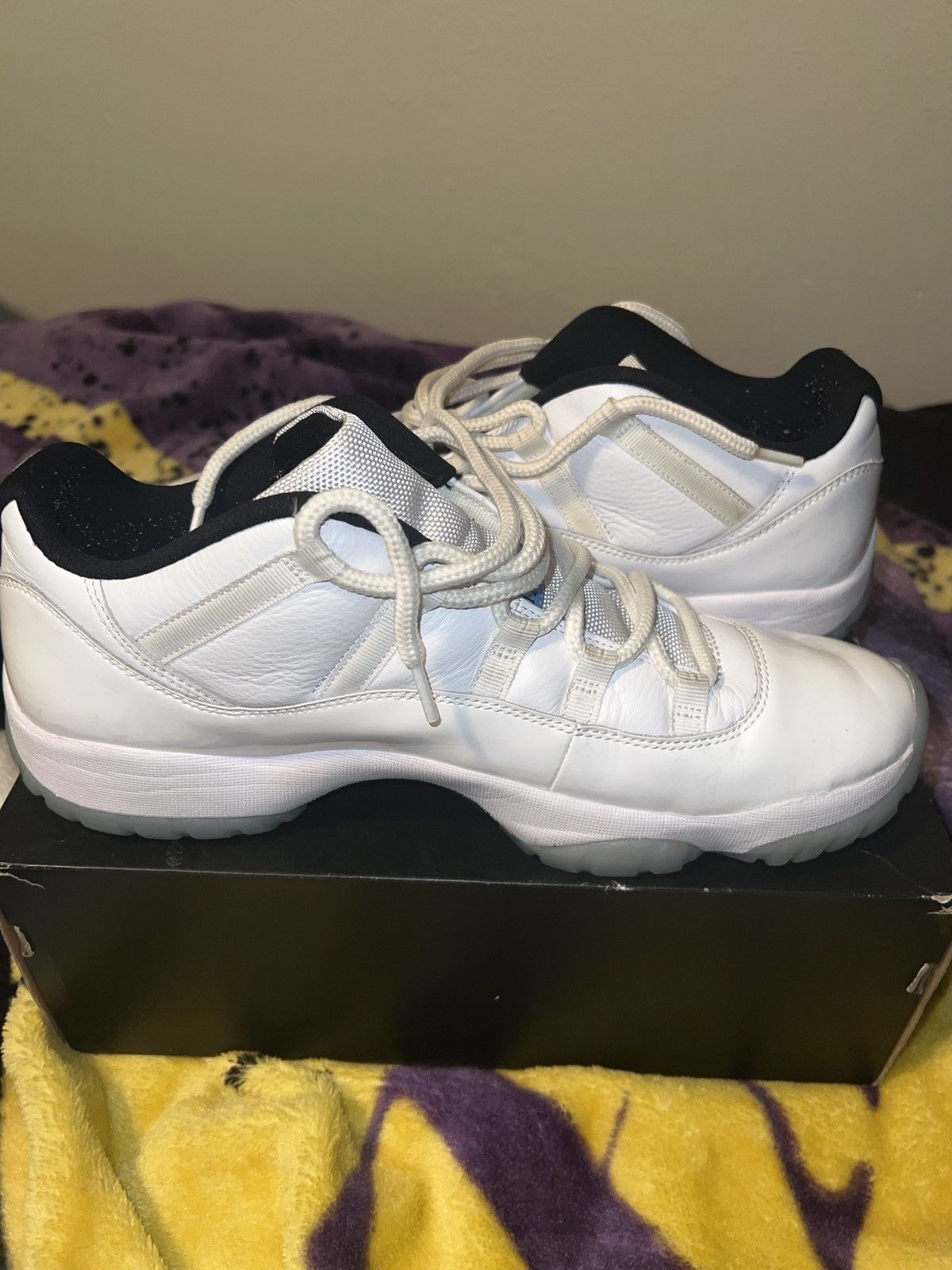 Jordan Brand Jordan 11 Retro Low Legend Blue Size US 13 / EU 46 - 4 Thumbnail