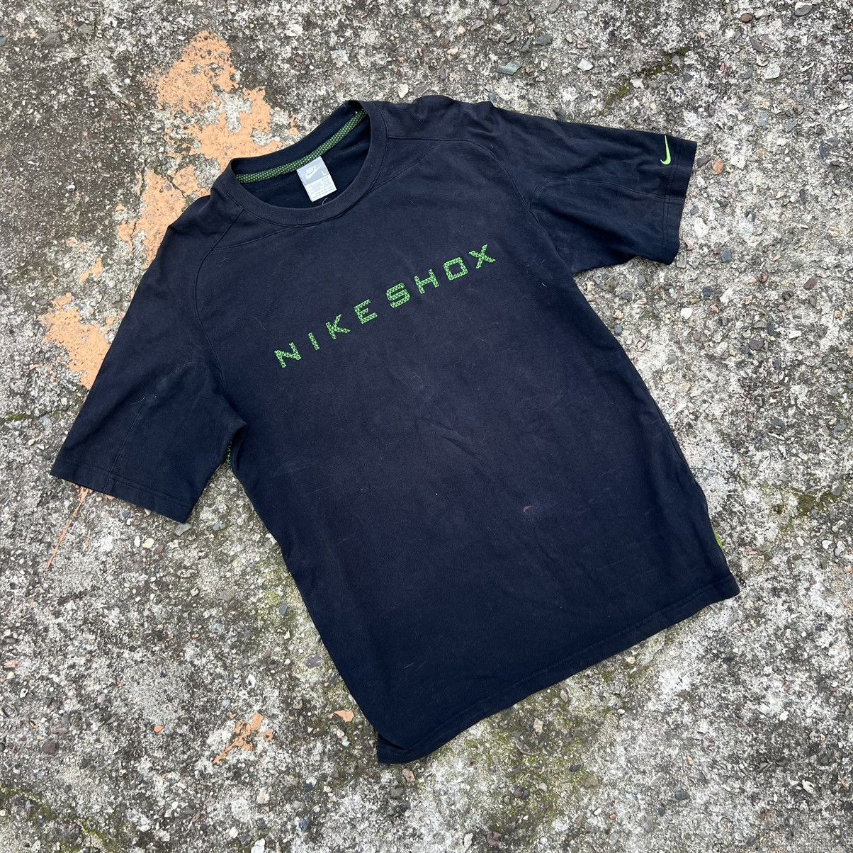Nike × Vintage 🇺🇸 Vintage 90s Nike Shox T-Shirt Rare Retro Hype Y2K USA Size US L / EU 52-54 / 3 - 2 Thumbnail