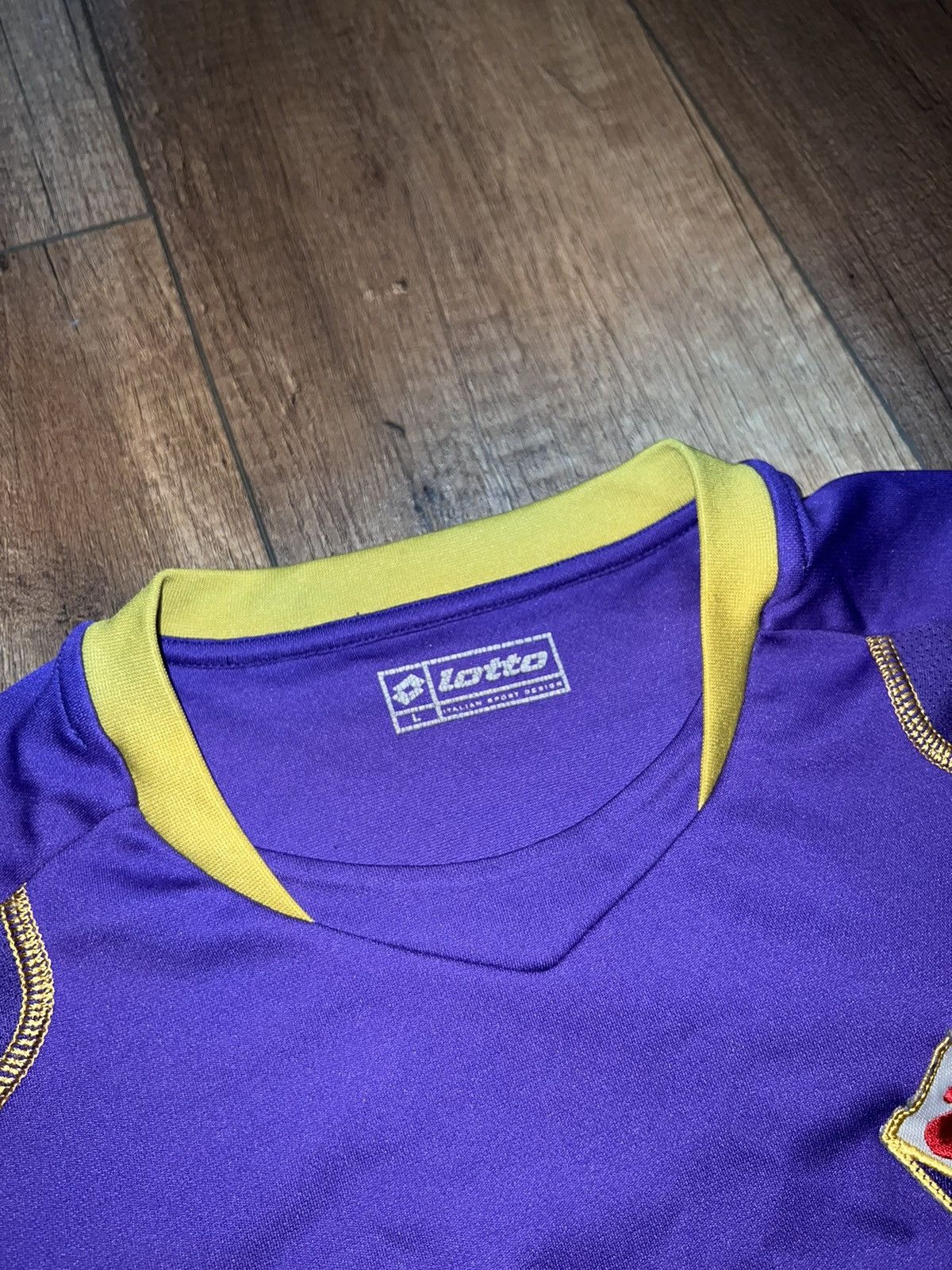 Lotto Sport Lotto AC Fiorentina 2008 - 2009 Short Sleeve Football Jersey Size US L / EU 52-54 / 3 - 4 Thumbnail